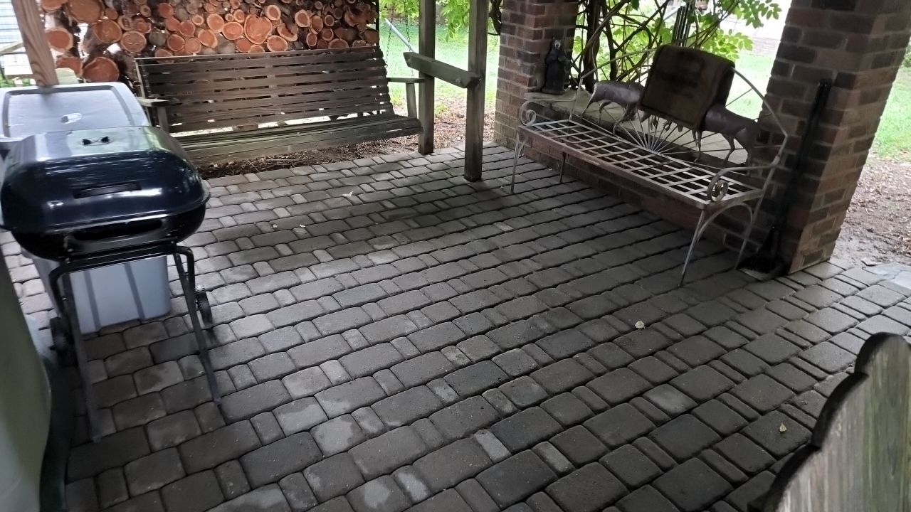 House Wash using cleaner by Power Wash Masters LLC