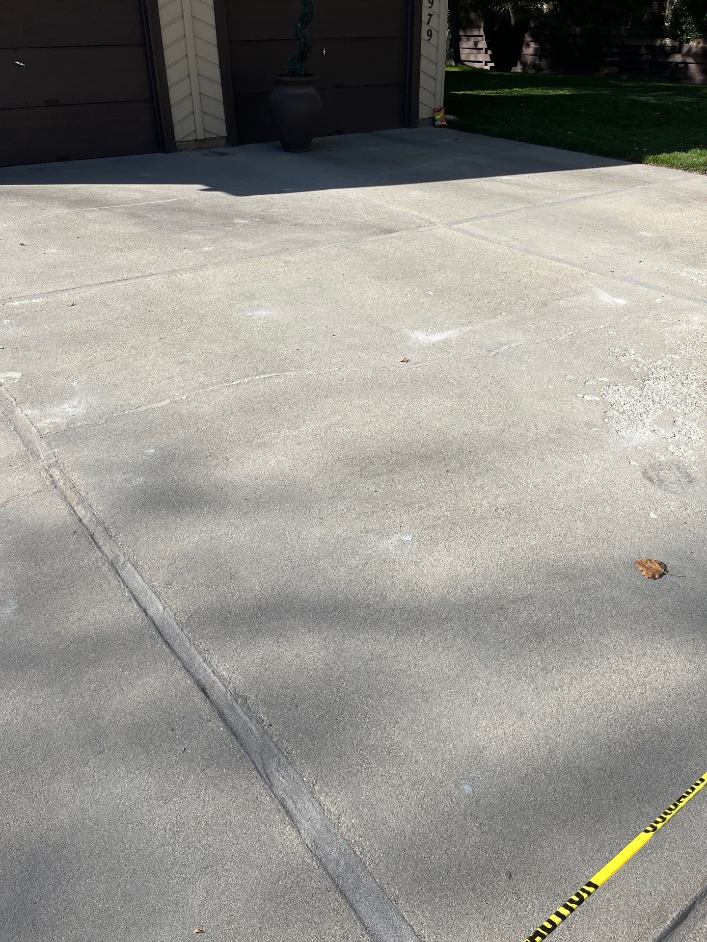 Driveway Crack Repair for Michelle by Mr. Mudd Concrete