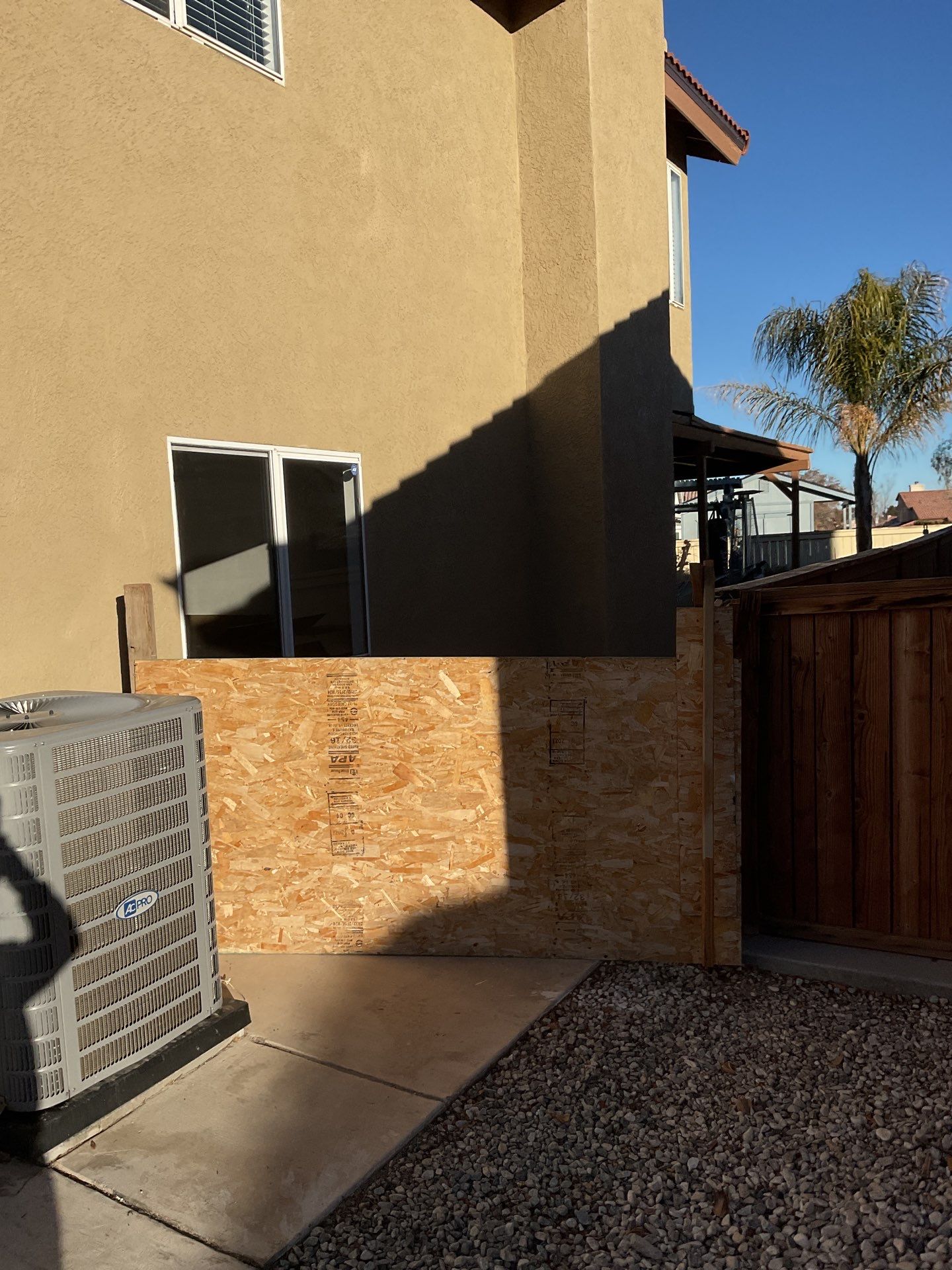 Beautiful vinyl fence installation by Fence Guys Inc.