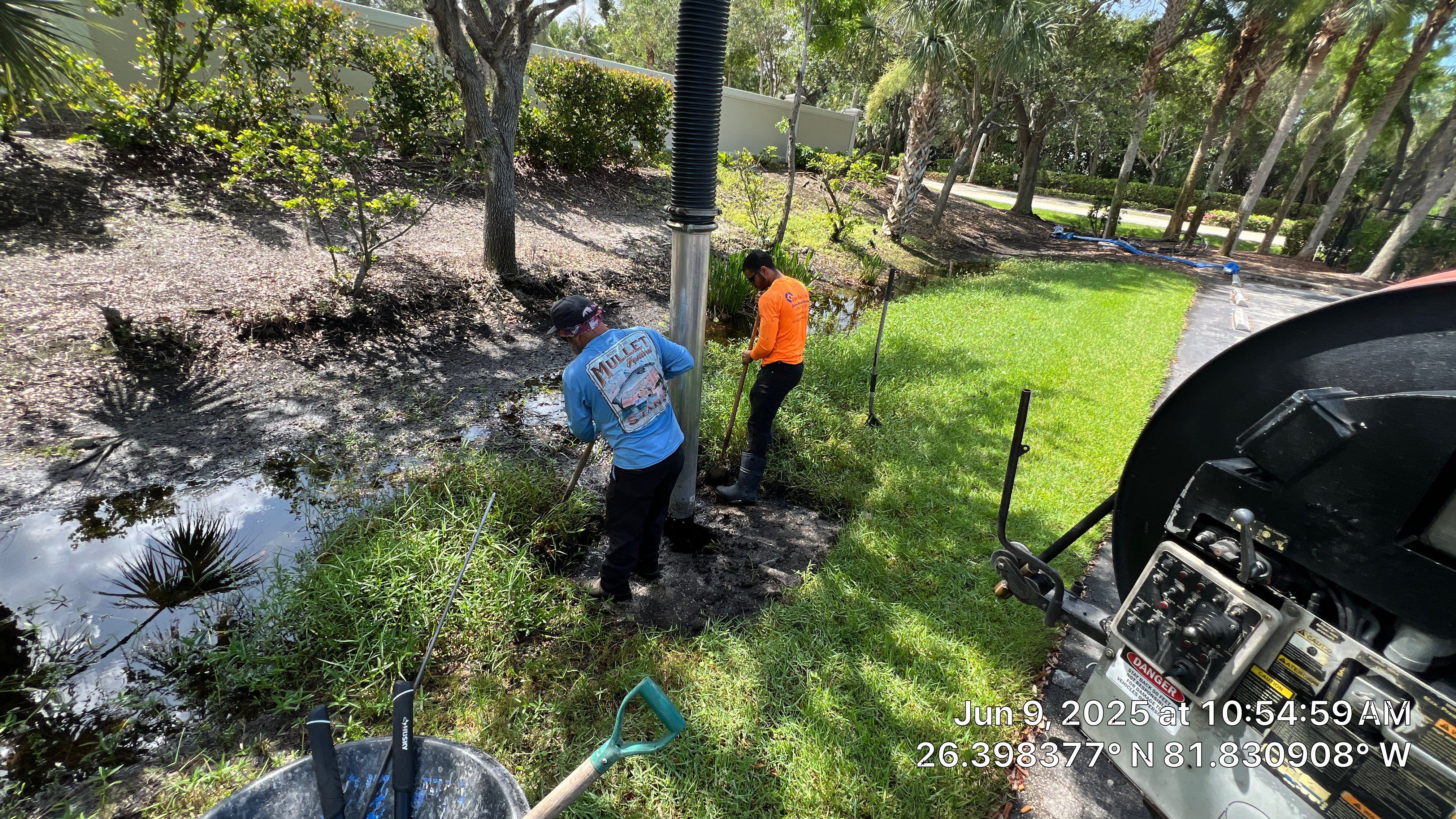 Pelican Landing Beach Parking Lot Stormwater System Maintenance by APS Power & Water