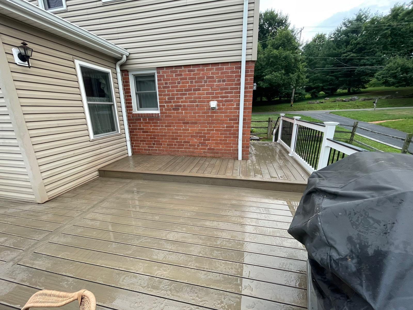 Deck Resurface using Deckorators Vista decking - color Dunnewood by deck guardian