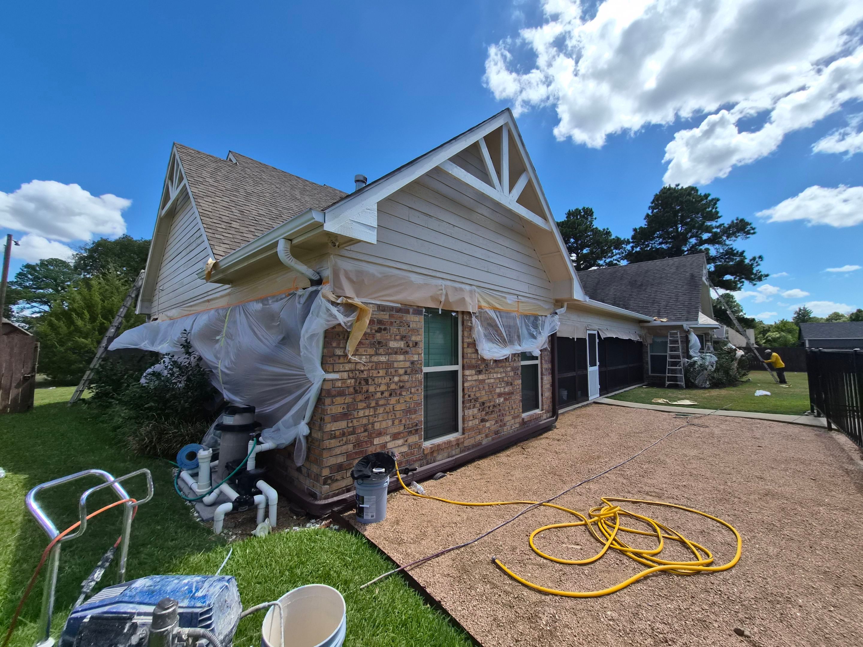 From Dated Brown to Modern Contrast: A Mineola Exterior Transformation by Quality Coats Painting