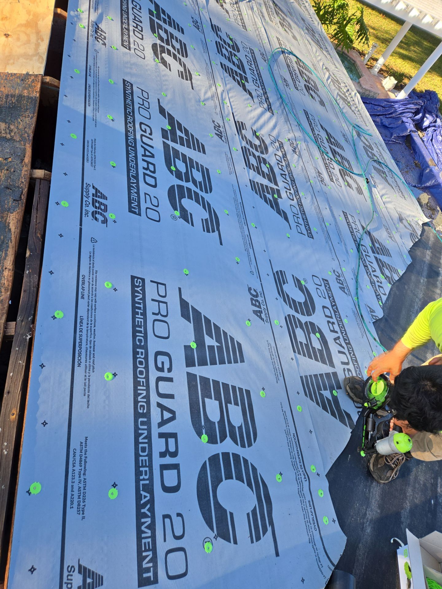 Project in St. Petersburg 33702 by Mitchell Roofing Company LLC