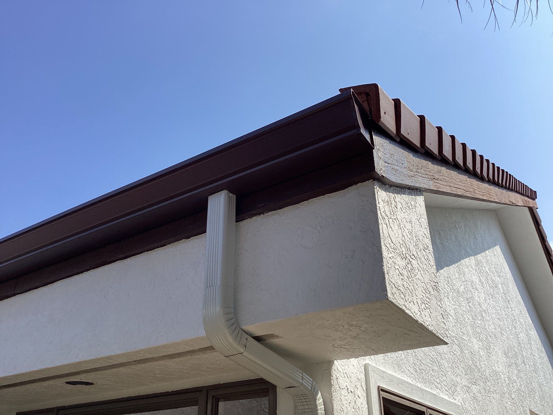 Brown Seamless Gutters using Royal Brown in Fort Myers FL by Gutter Professors