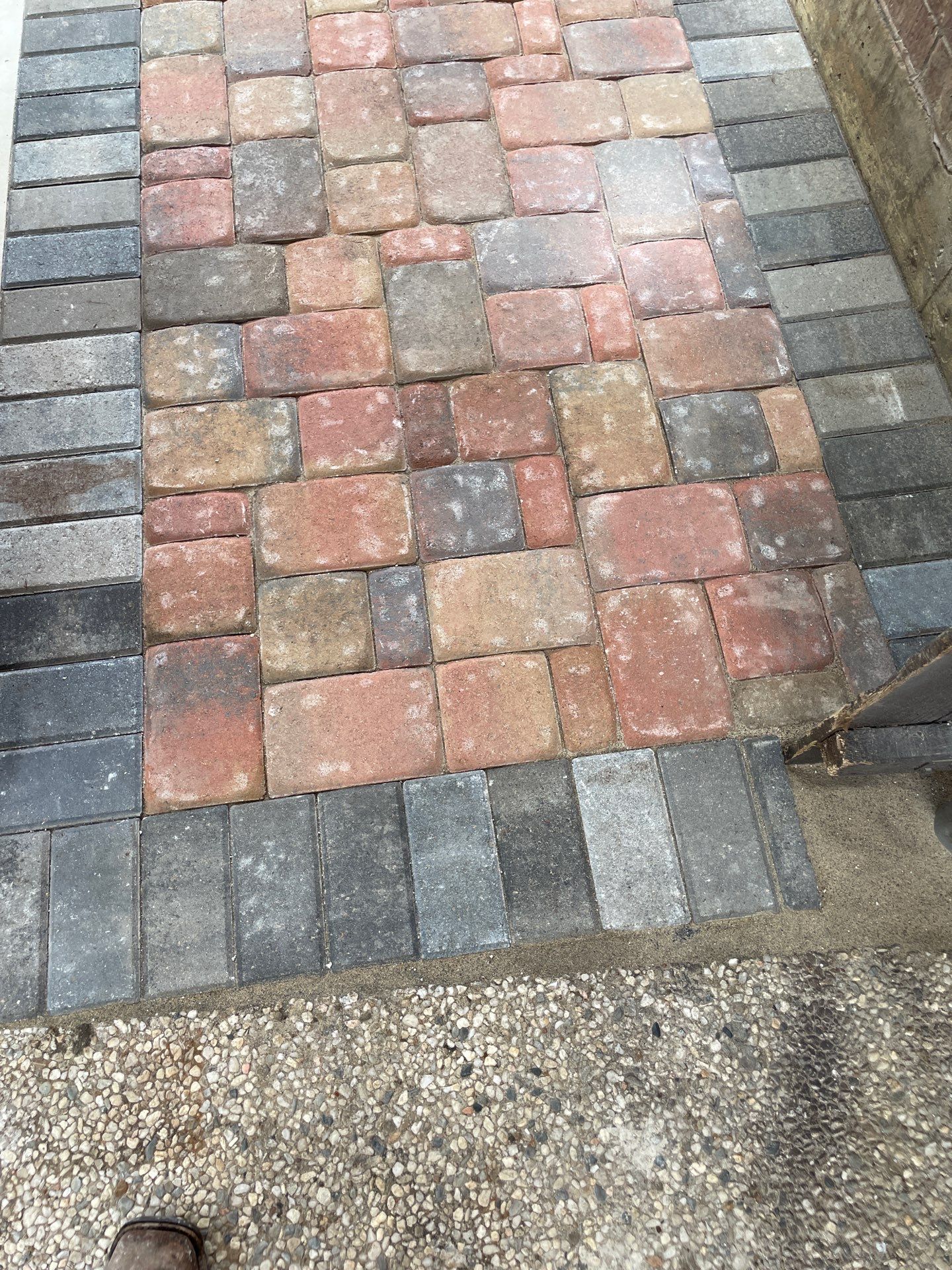 Paver Walkway, Chop Rock with Flagstone Cap by Peterson’s