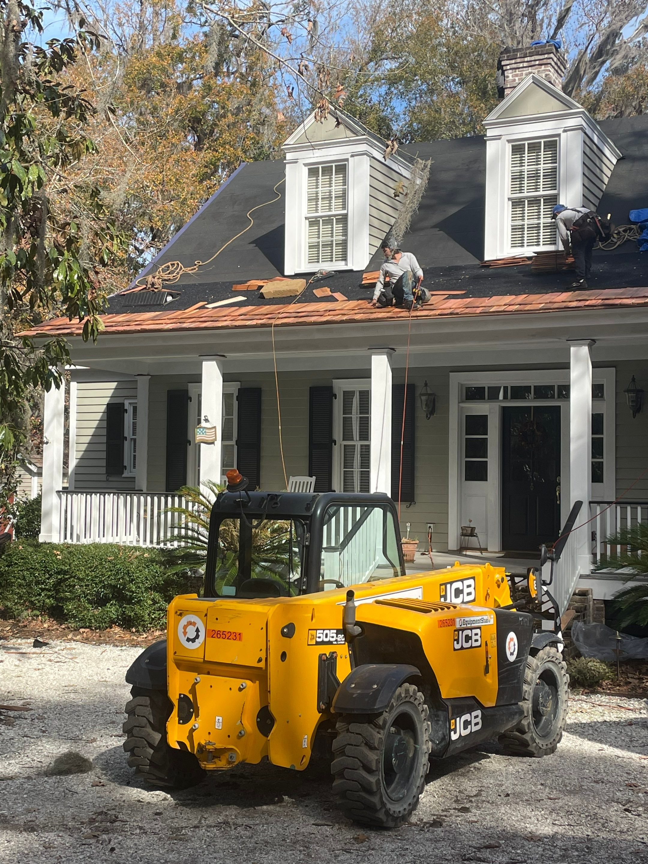 A Ford Plantation Classic by A Good Roofer Near Me