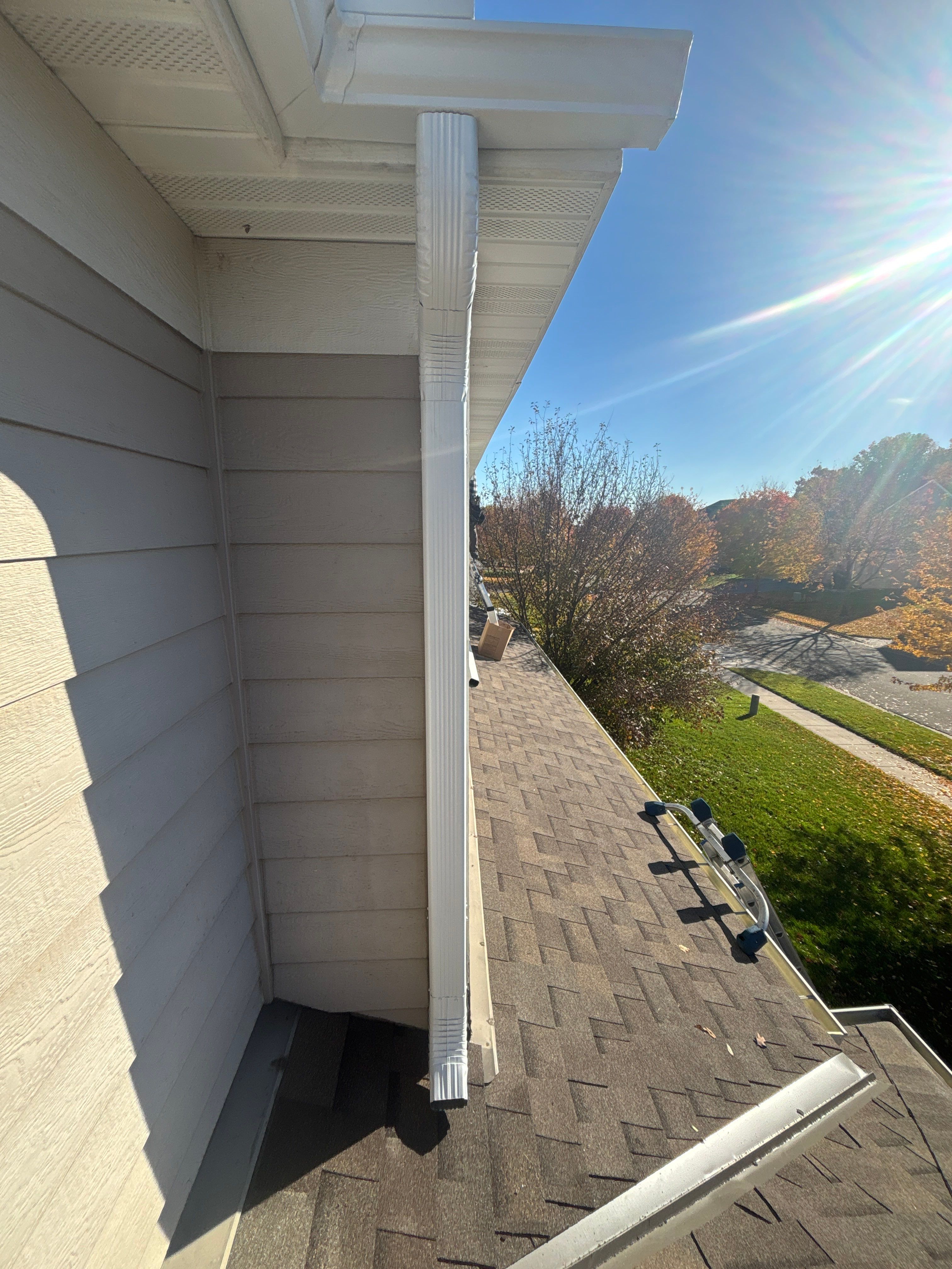 5" White Seamless Gutter Installation – Cottage Grove, MN by Next Level Seamless Gutters / Exteriors Inc.