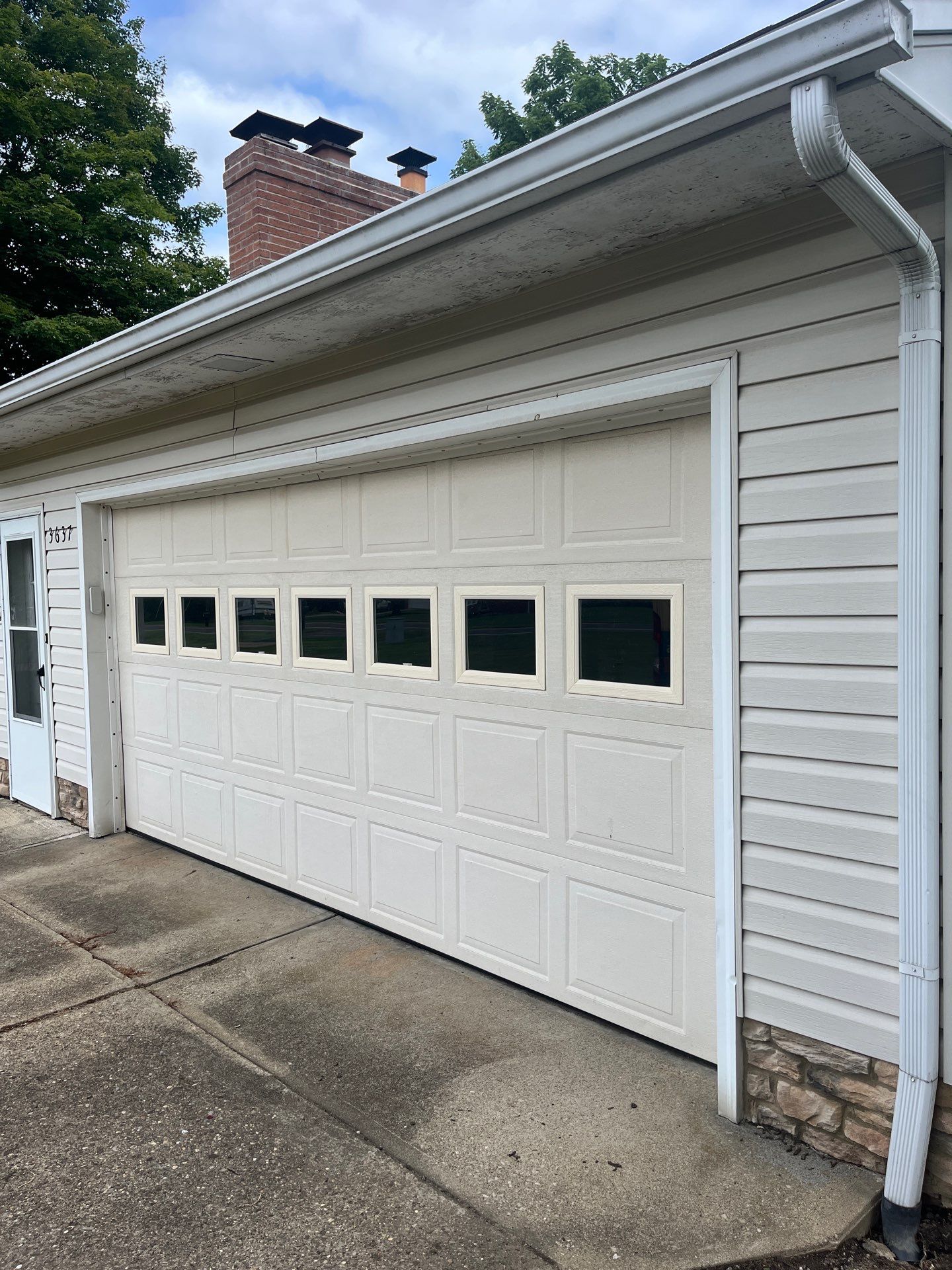 New Sectional Garage Door and Chamberlain Opener Installation in Canton by Ohio Garage Door Repair
