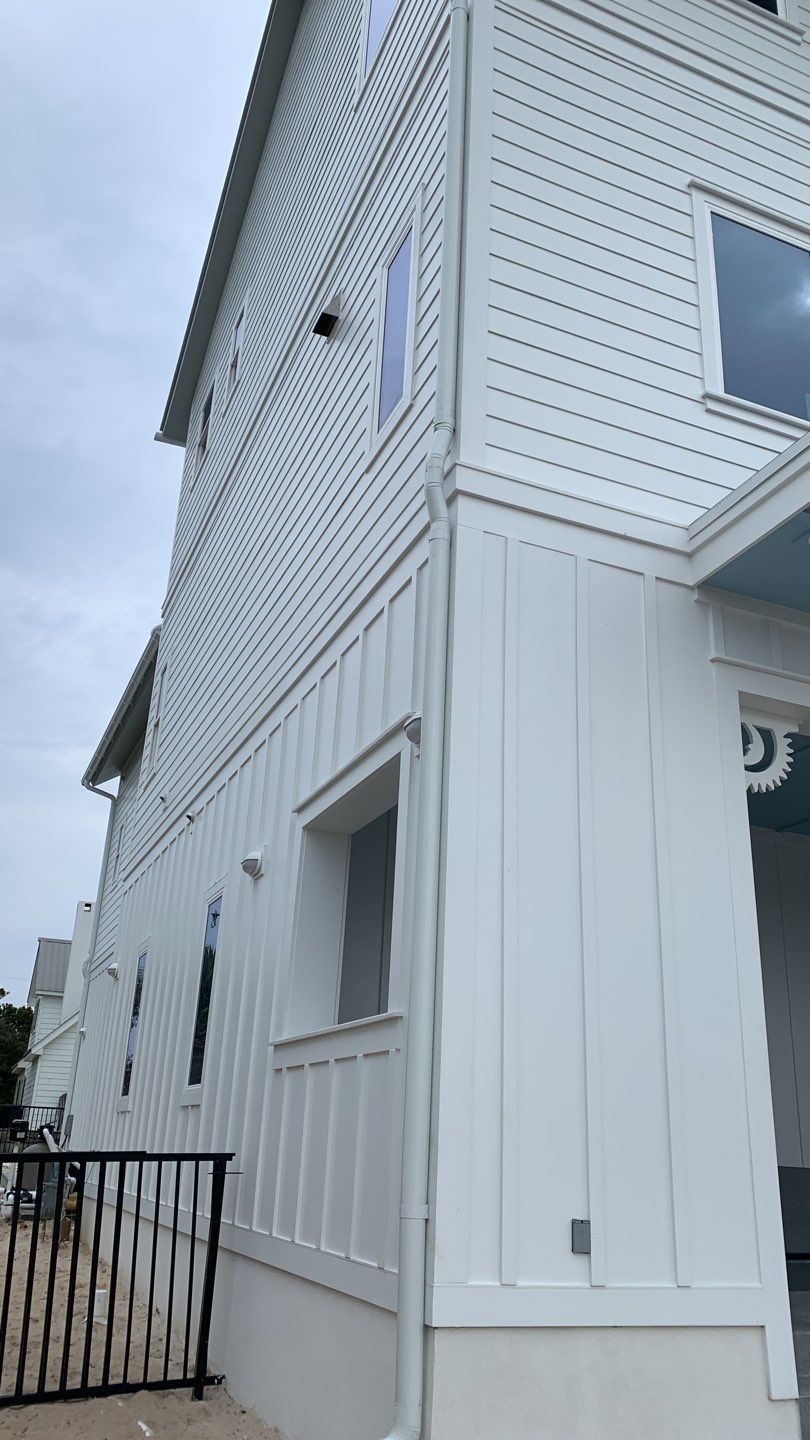 Gutter Installation Using 6 Inch Seamless Aluminum Gutters by Gutter Professors