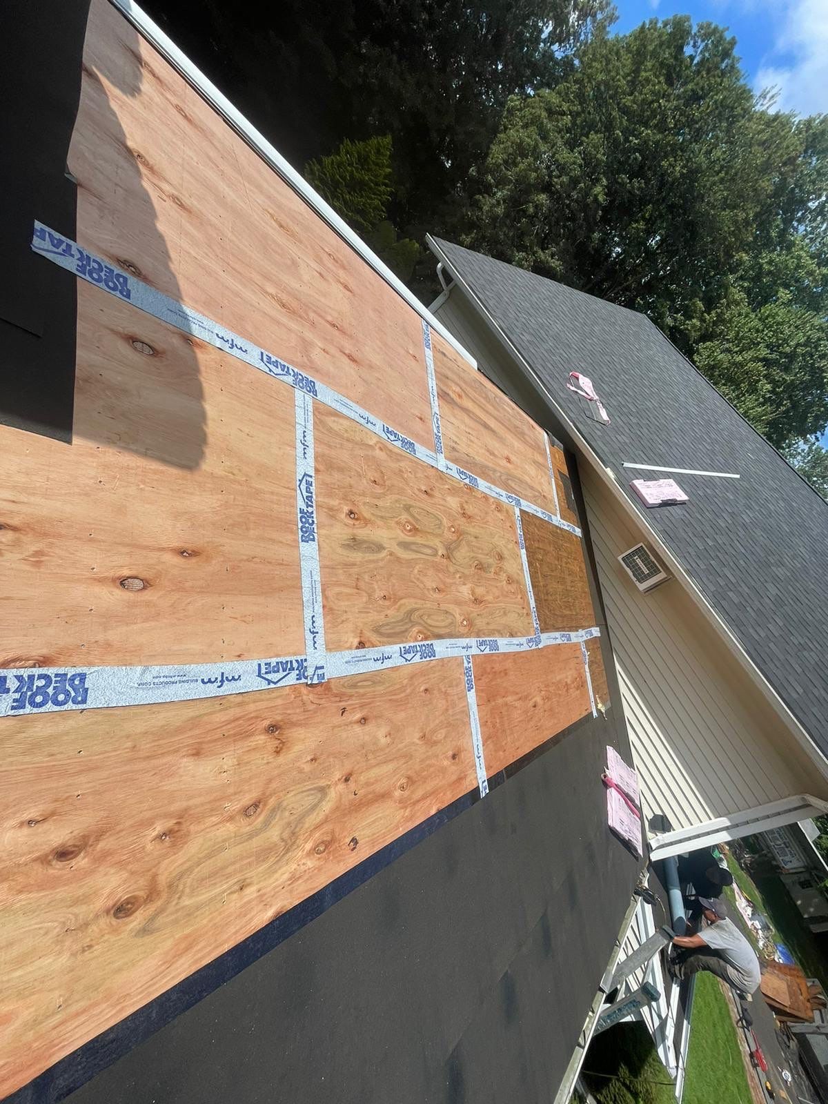 Residential Roofing Installation using Owens Corning TruDefinition Duration AR - Onyx Black & New Siding Using Mainstreet Charcoal Gray by A Plus Exterior