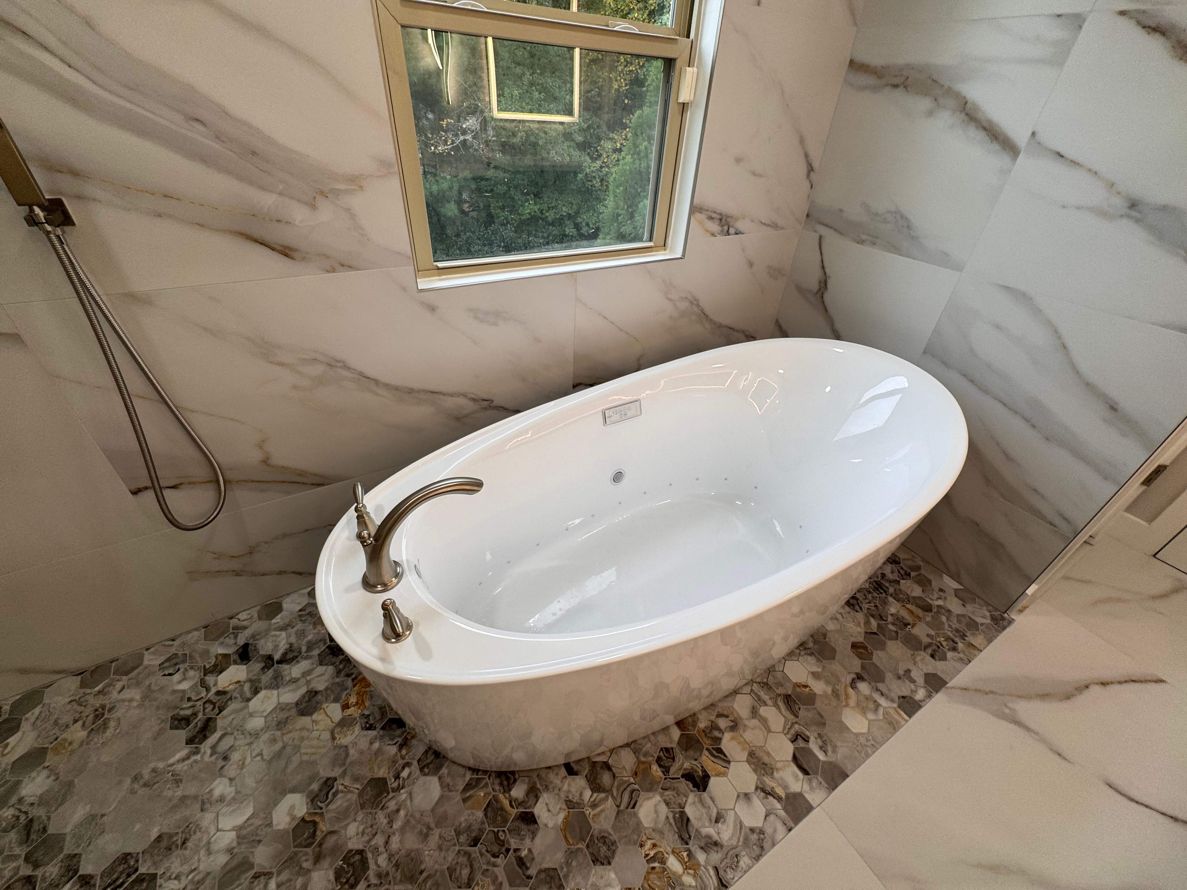 Master bathroom renovation by Prudencio