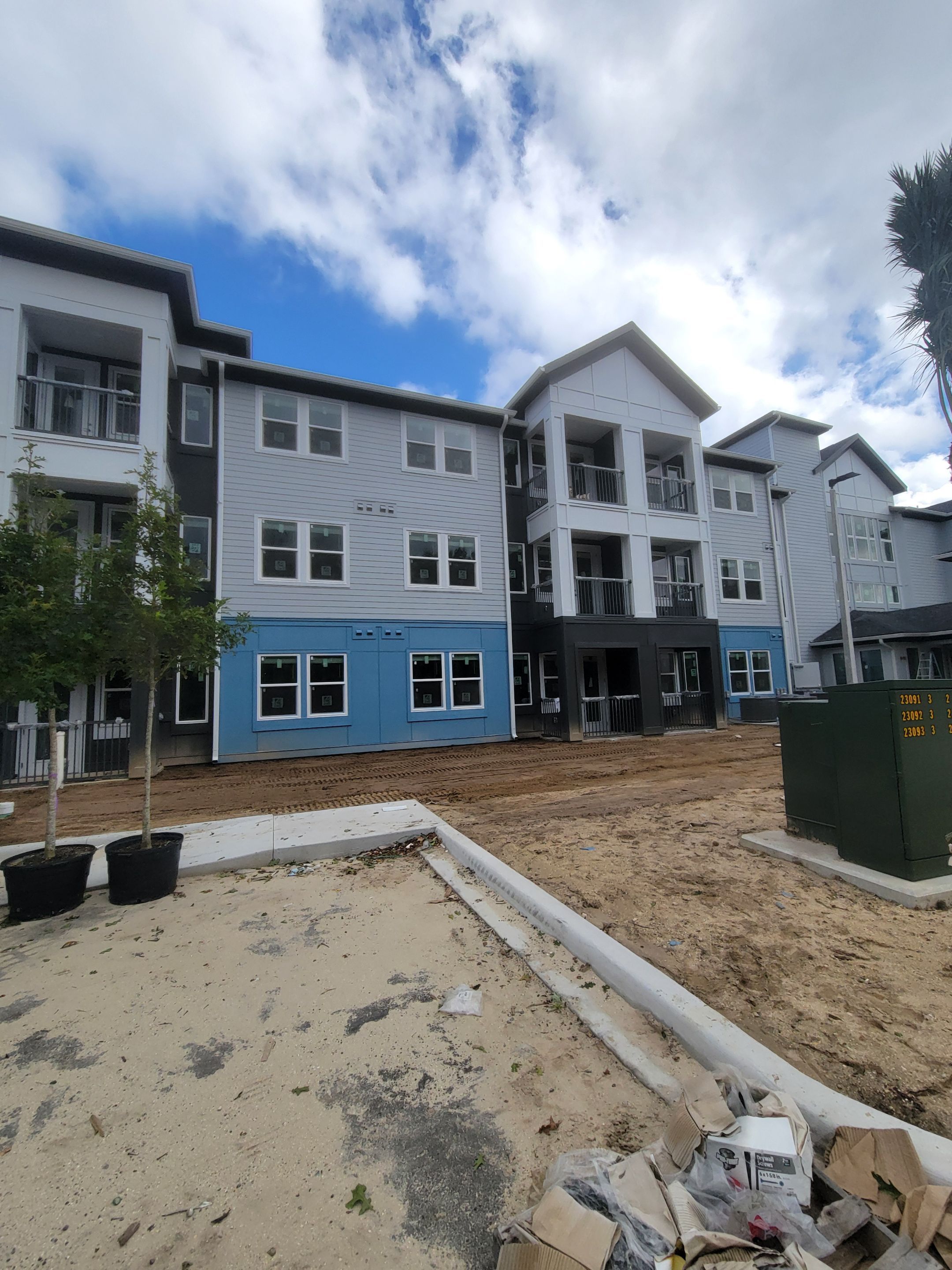 7-Inch Seamless Gutters for Large Roofs in Daytona Beach FL by Gutter Professors