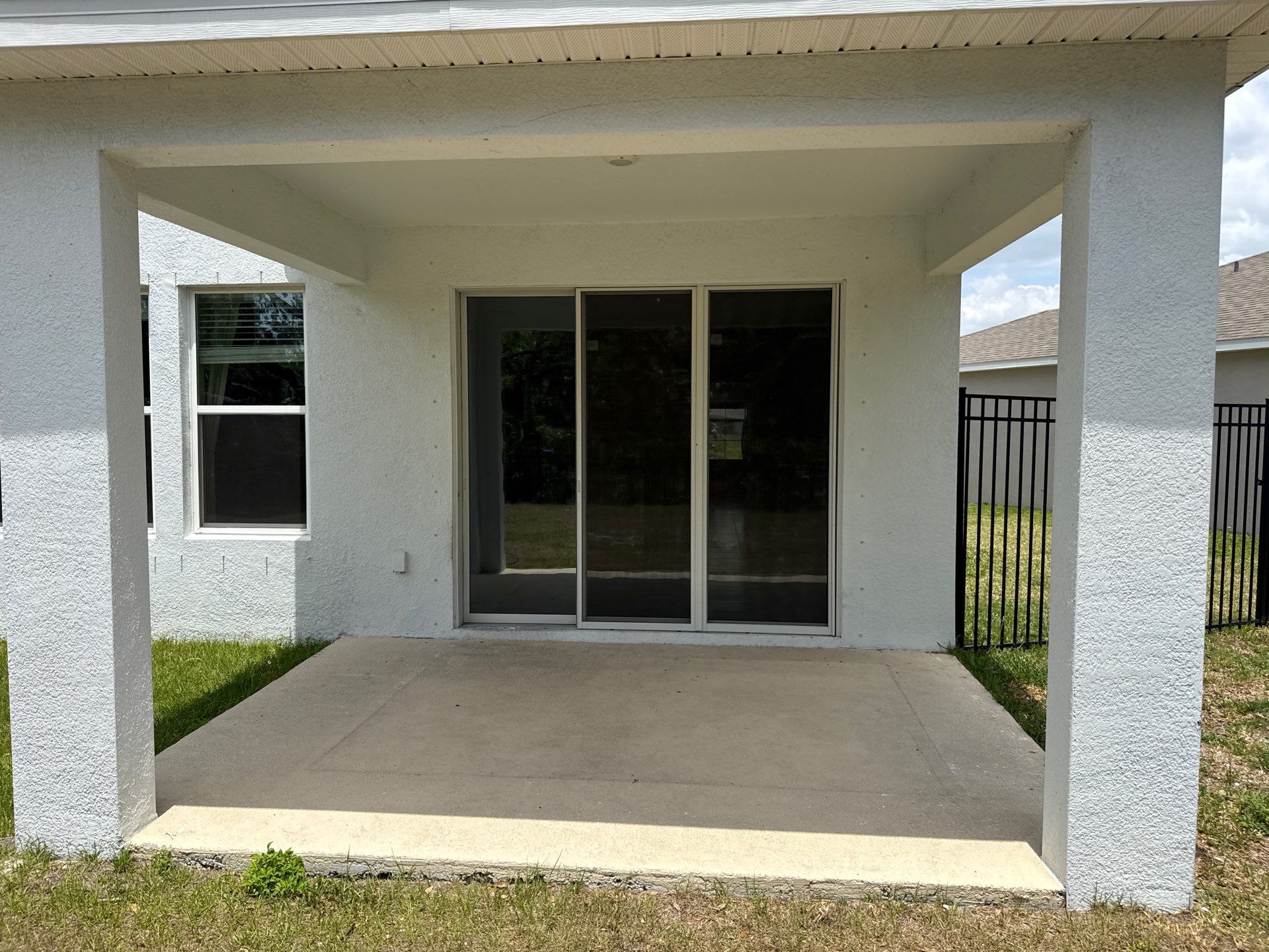 Full Exterior Concrete and Detail Cleaning – Silverstone North, Palmetto, FL by Sunshine AquaWash