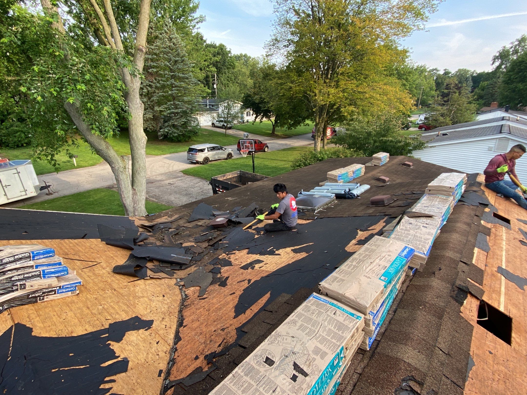 Roof Replacement using CertainTeed Landmark by 180 Contractors