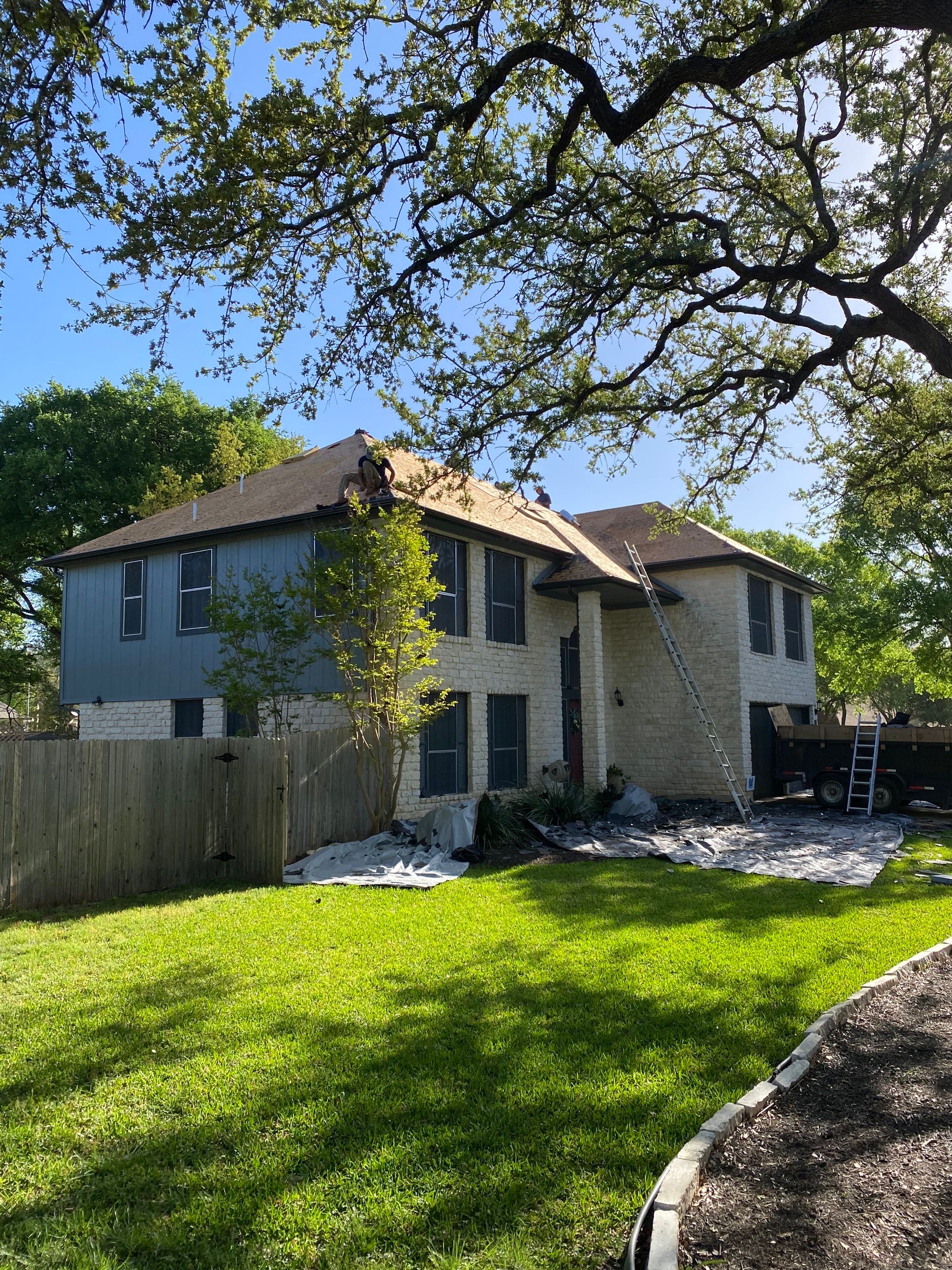 Residential Roof Replacement using GAF shingles in Austin Texas by Elite Roofing LLC