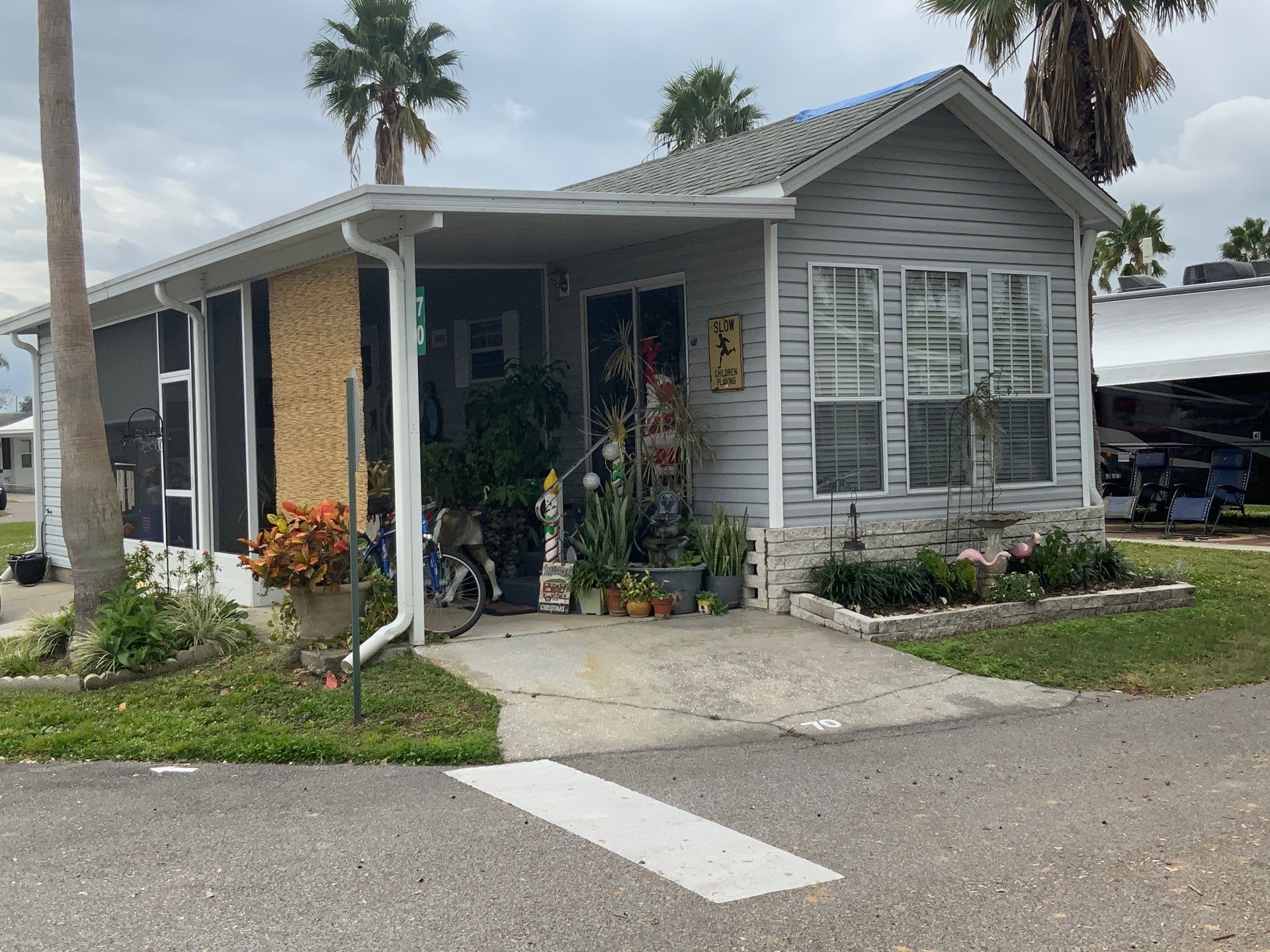 Residential Roofing Installation using Owen's Corning Shingles by Flip Ninja