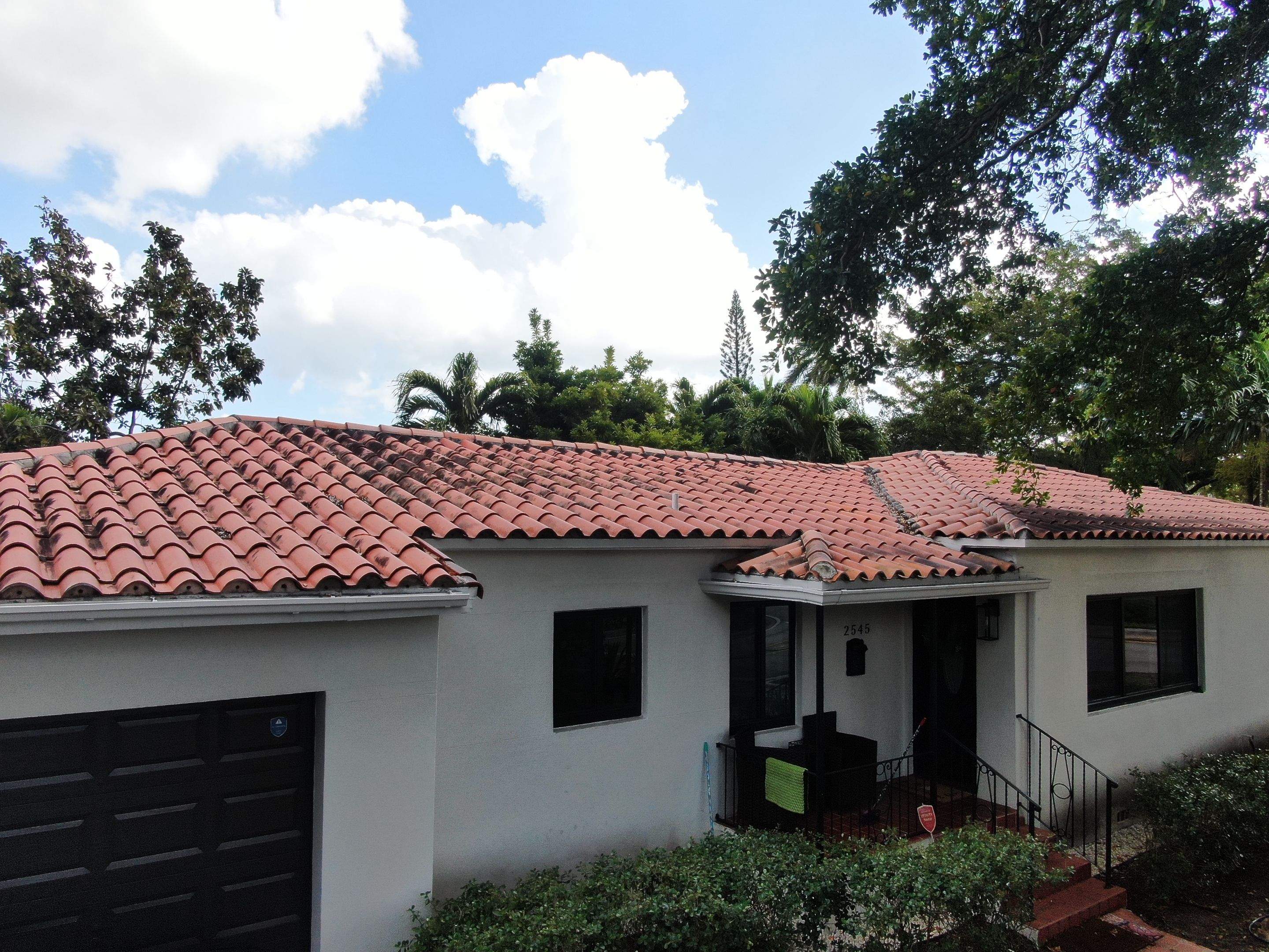 Metal Roof - Galvalume - Dark Bronze by Istueta Roofing