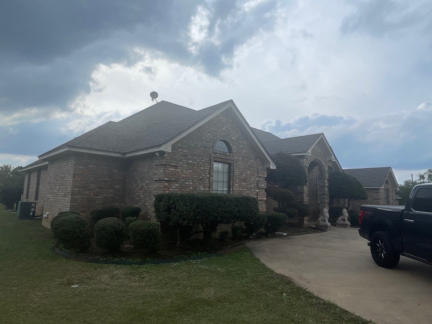 Rendon Forth Worth Texas Large Estate - Roofing Installation using GAF Timberline Armorsheild 2 Class 4 Impact Resistant Shingle System by First United Roofing & Construction