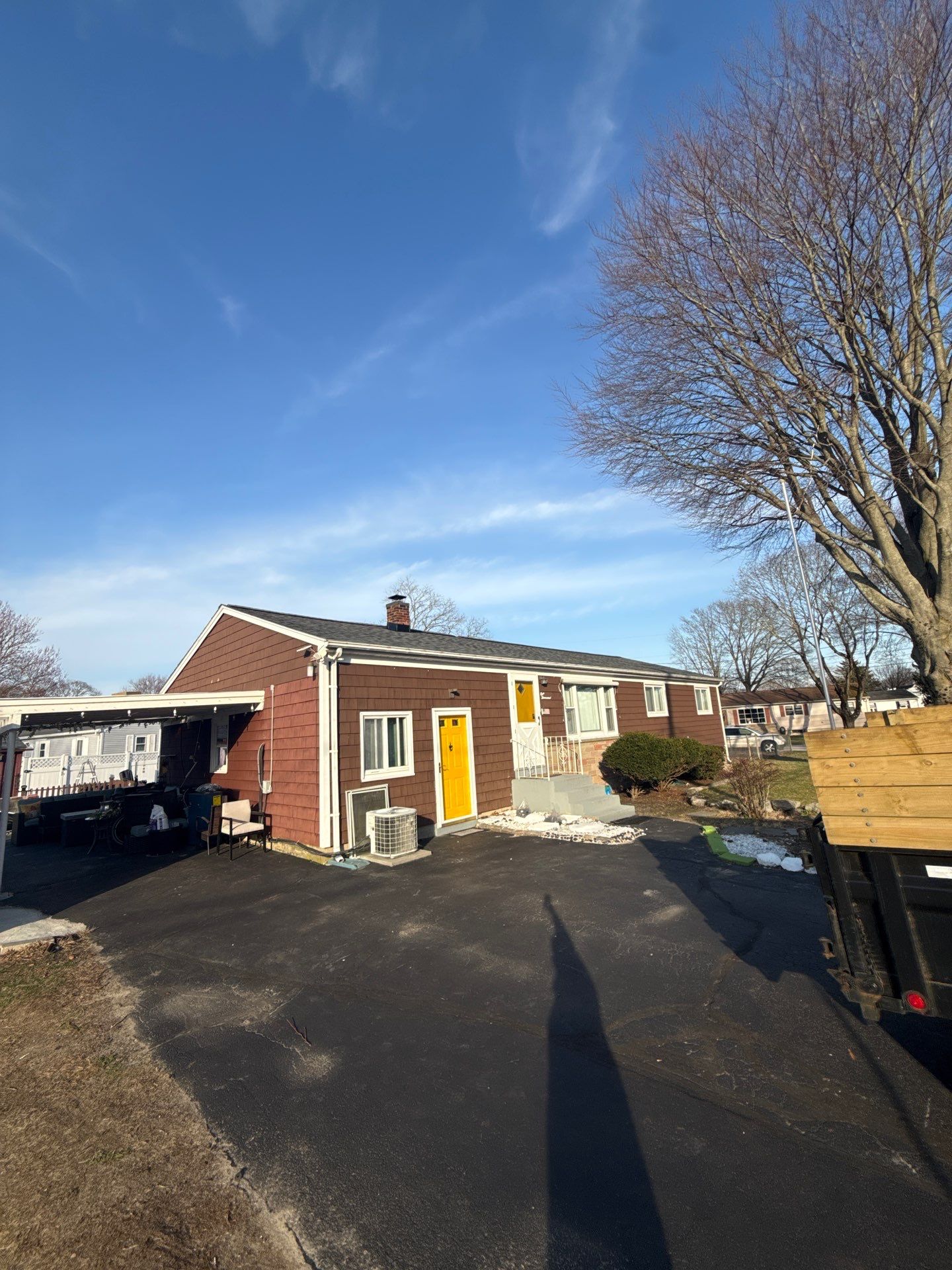 Full Roof Replacement in Warwick, RI – Owens Corning Duration, Estate Gray by JOHNNYS PRO