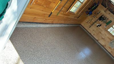 Garage in Nashua, NH 03063