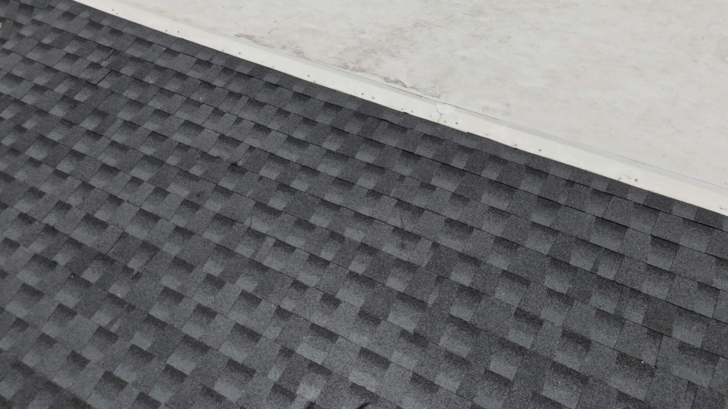 Charcoal - GAF Timberline HDZ by RoofsOnly.com