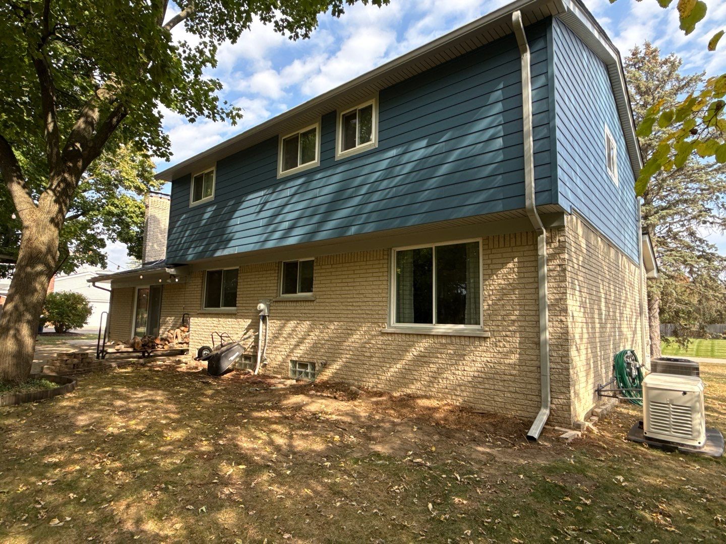 Siding Replacement using Ascend Laguna Blue by 180 Contractors