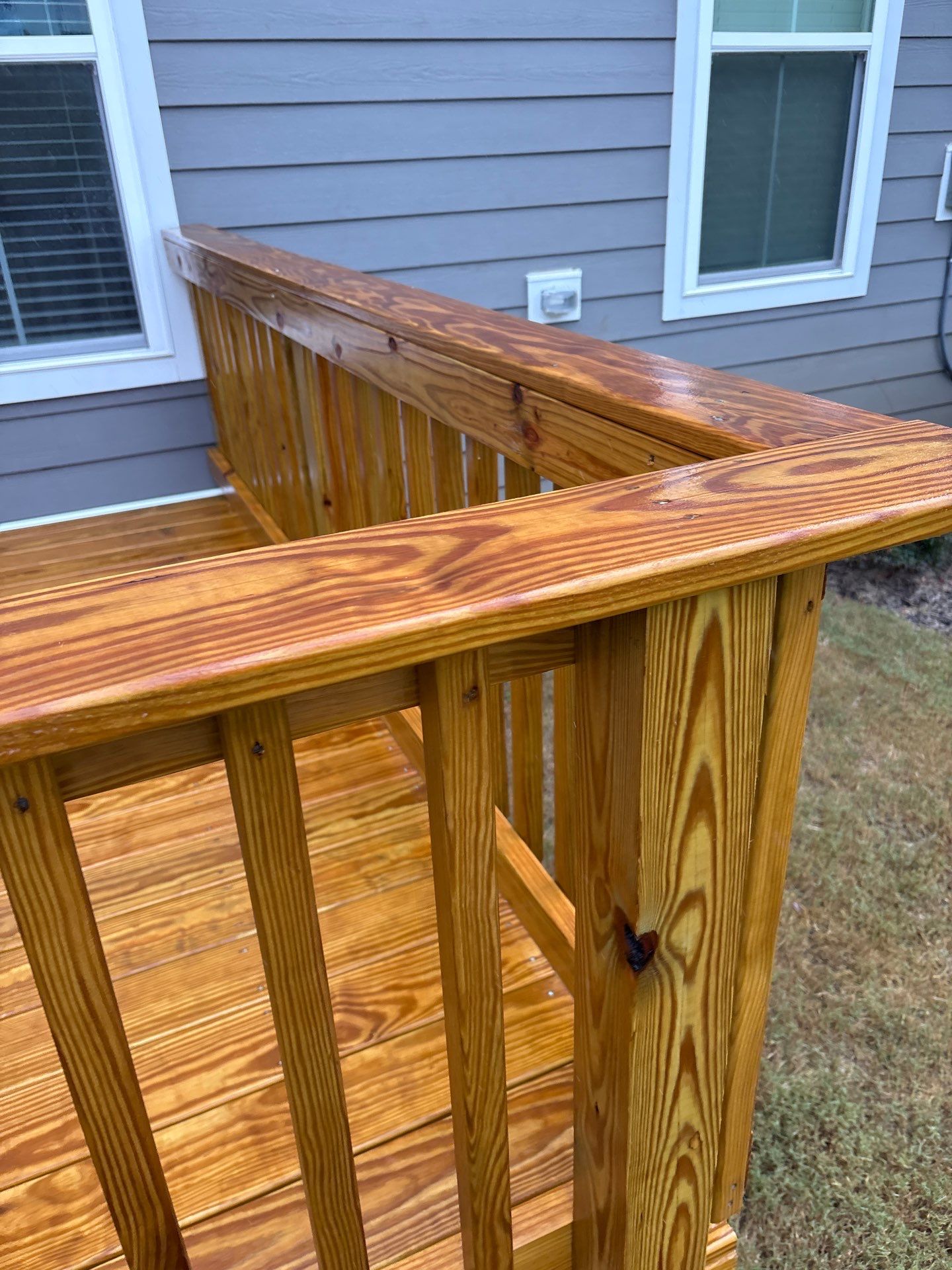 Wood Deck using Wood Sealant by DuraSeal