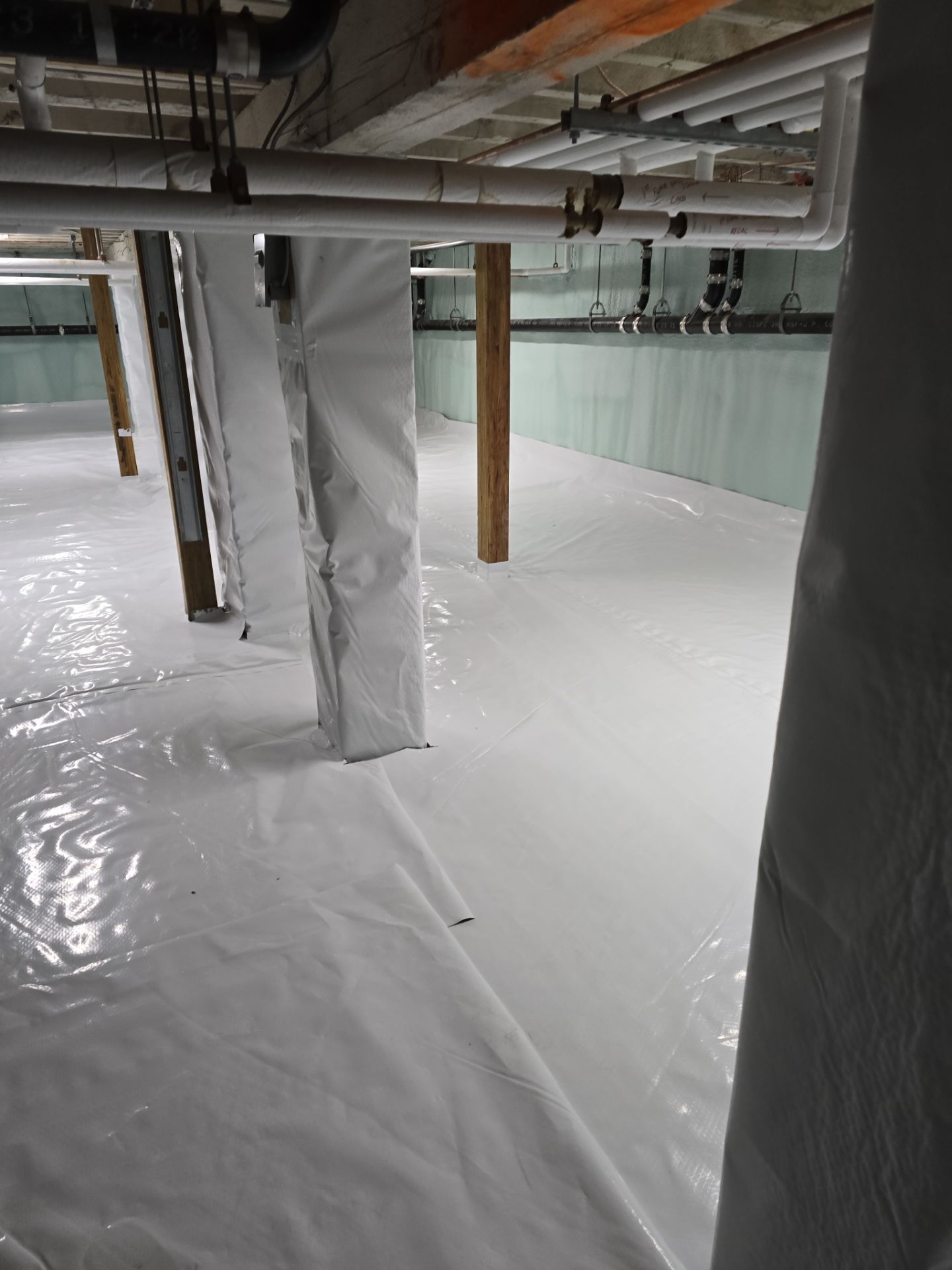 Crawl Space Encapsulation using Closed Cell Spray Foam by NYS Foam & Energy