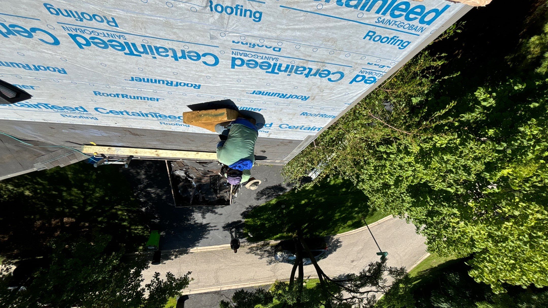 Roof Replacement using CertainTeed Landmark Weathered Wood by 180 Contractors