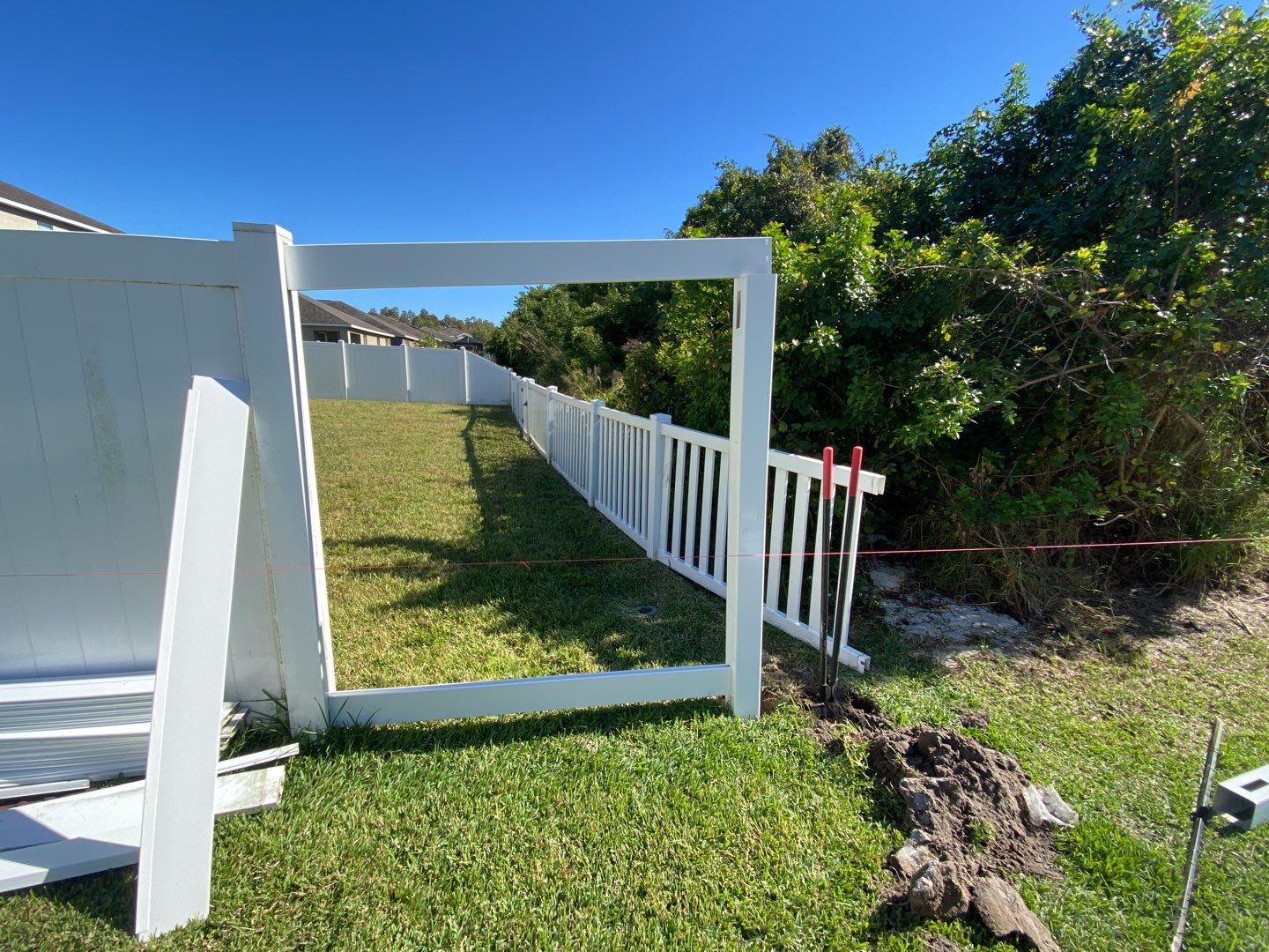 Ruskin, FL 6 ft. Tall White Vinyl Privacy with 4 ft. Picket Fence by Asap fence and gates, LLC
