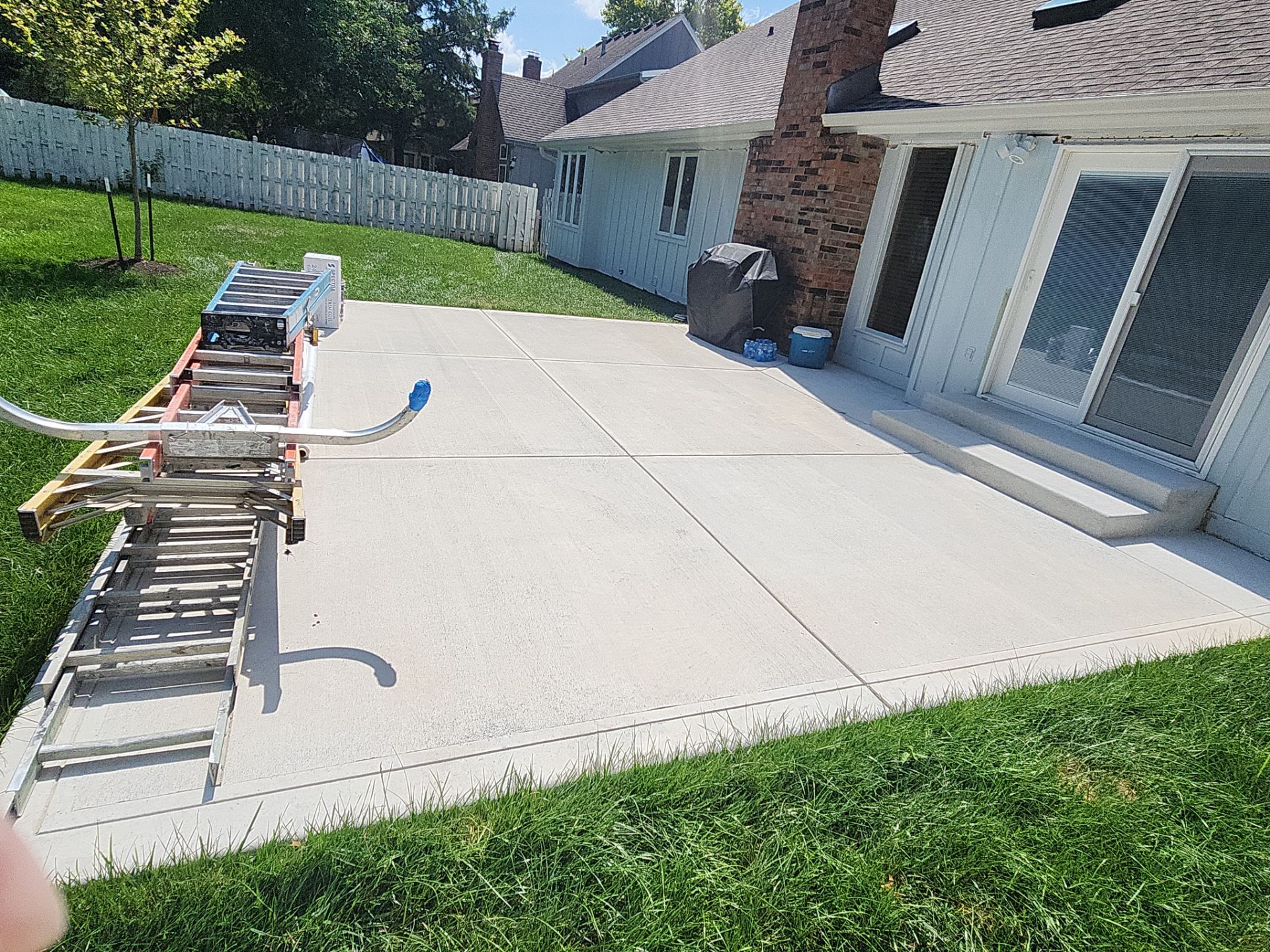 James Hardie siding in Overland park  by EEC  Windows, Siding & Roofing 