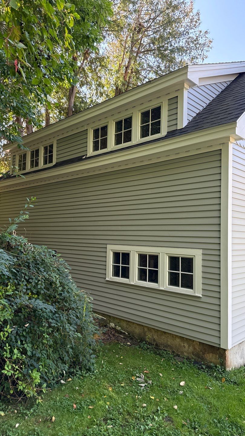 Project in Rockport by NORTH ATLANTIC PAINTING COMPANY 