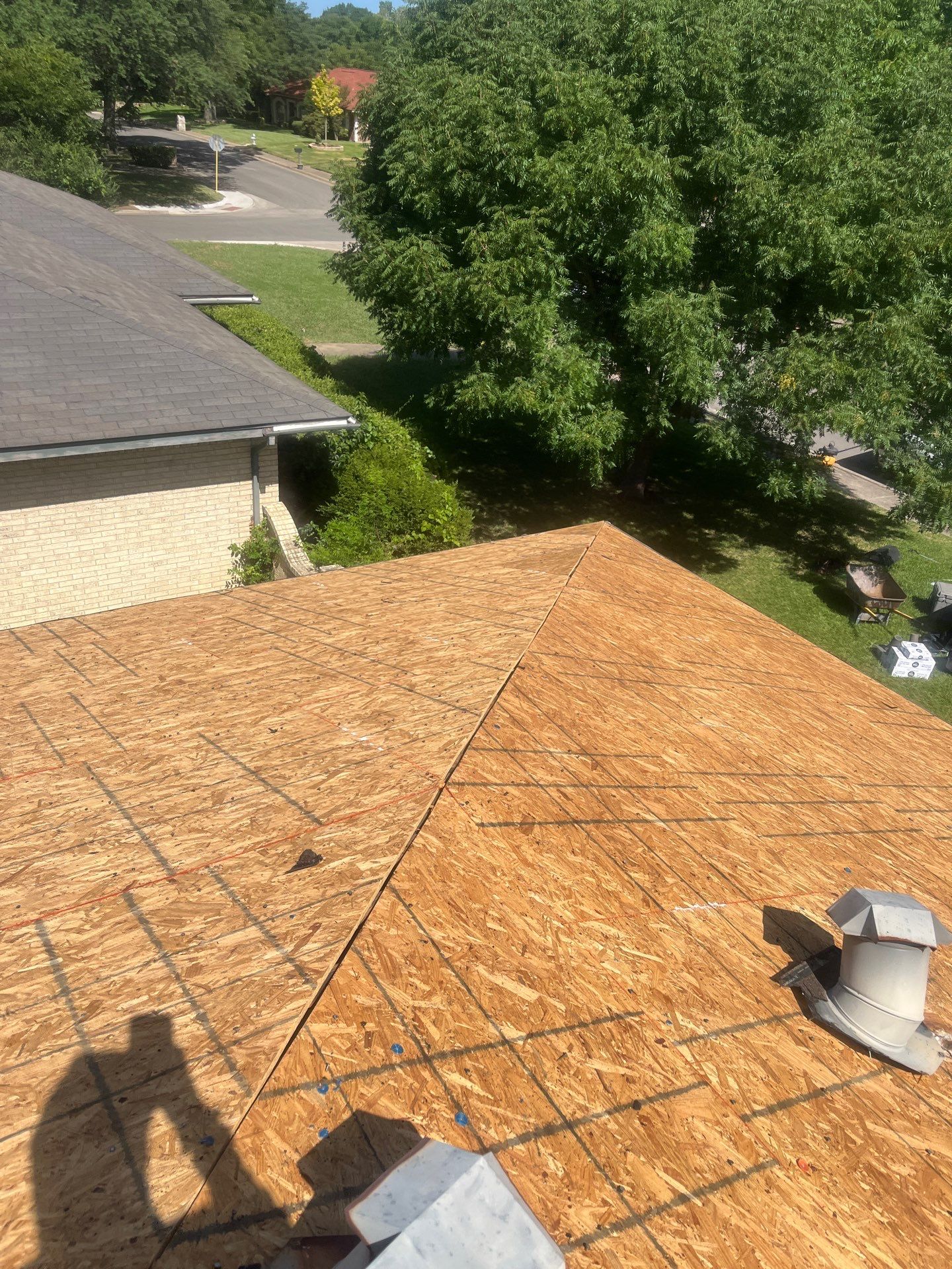 Roof and Gutters  by Berry Good Roofing 