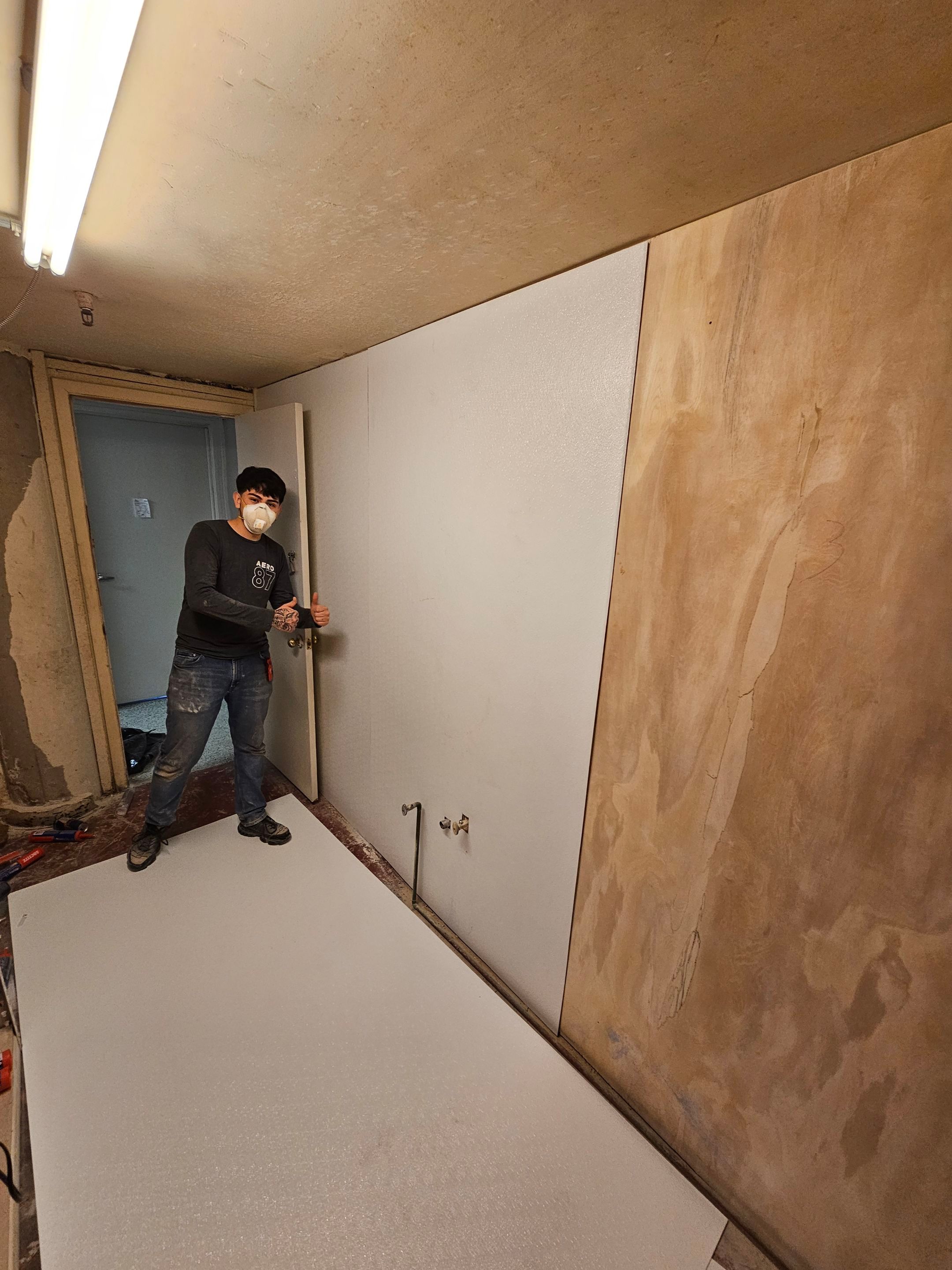 Showers & Storage by EL-GC LLC