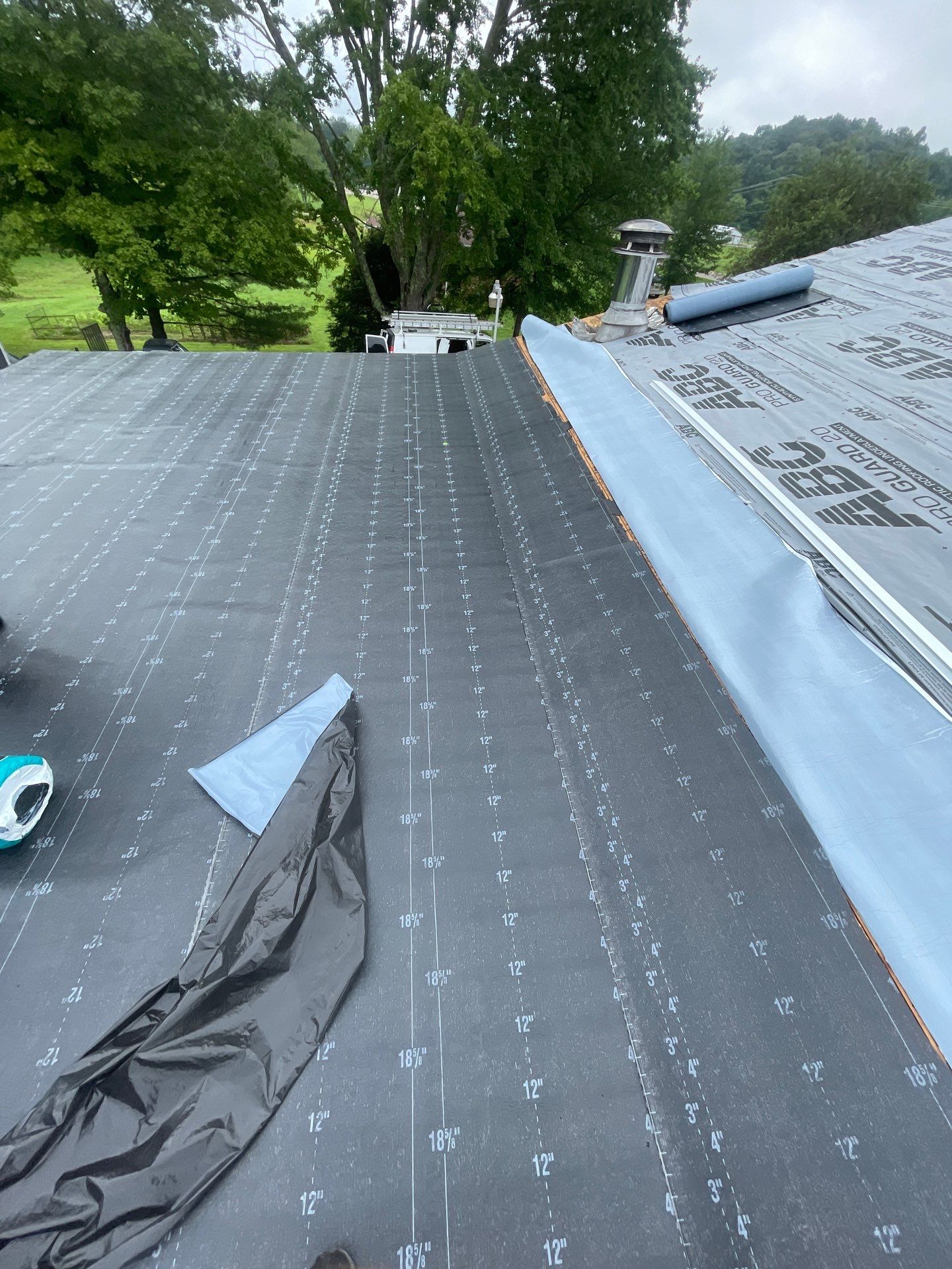 Residential Roofing Installation using GAF Timberline HDZ Charcoal by Rainstoppers Roofing