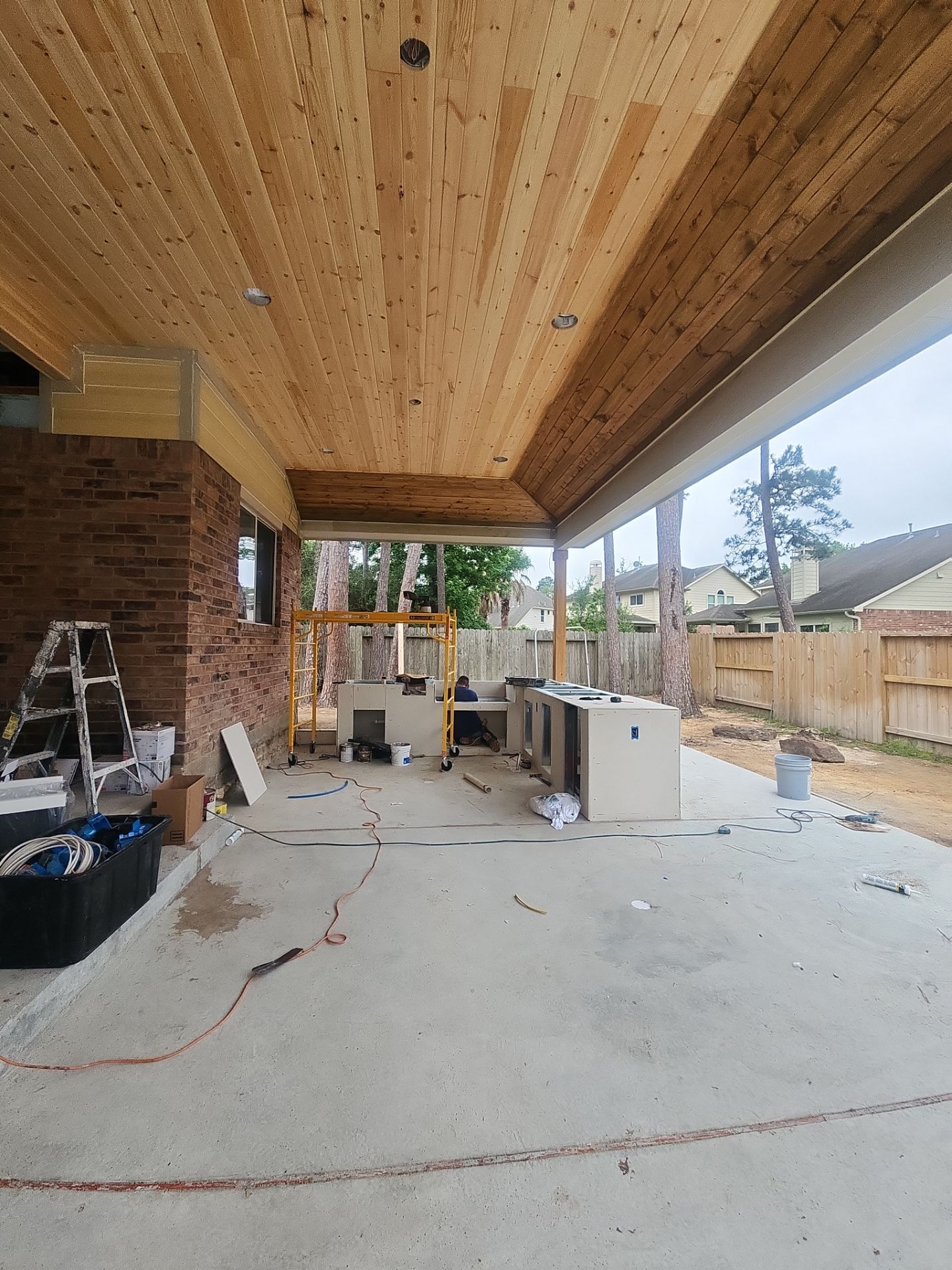 Pool, Patio Cover and Summer Kitchen in Sterling Ridge by SophAlx LLC