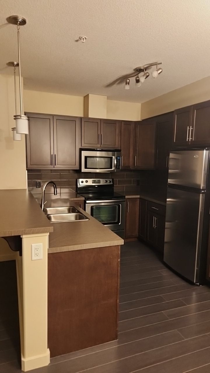 Move Out Cleaning Service by Tidyups Cleaning Service Inc