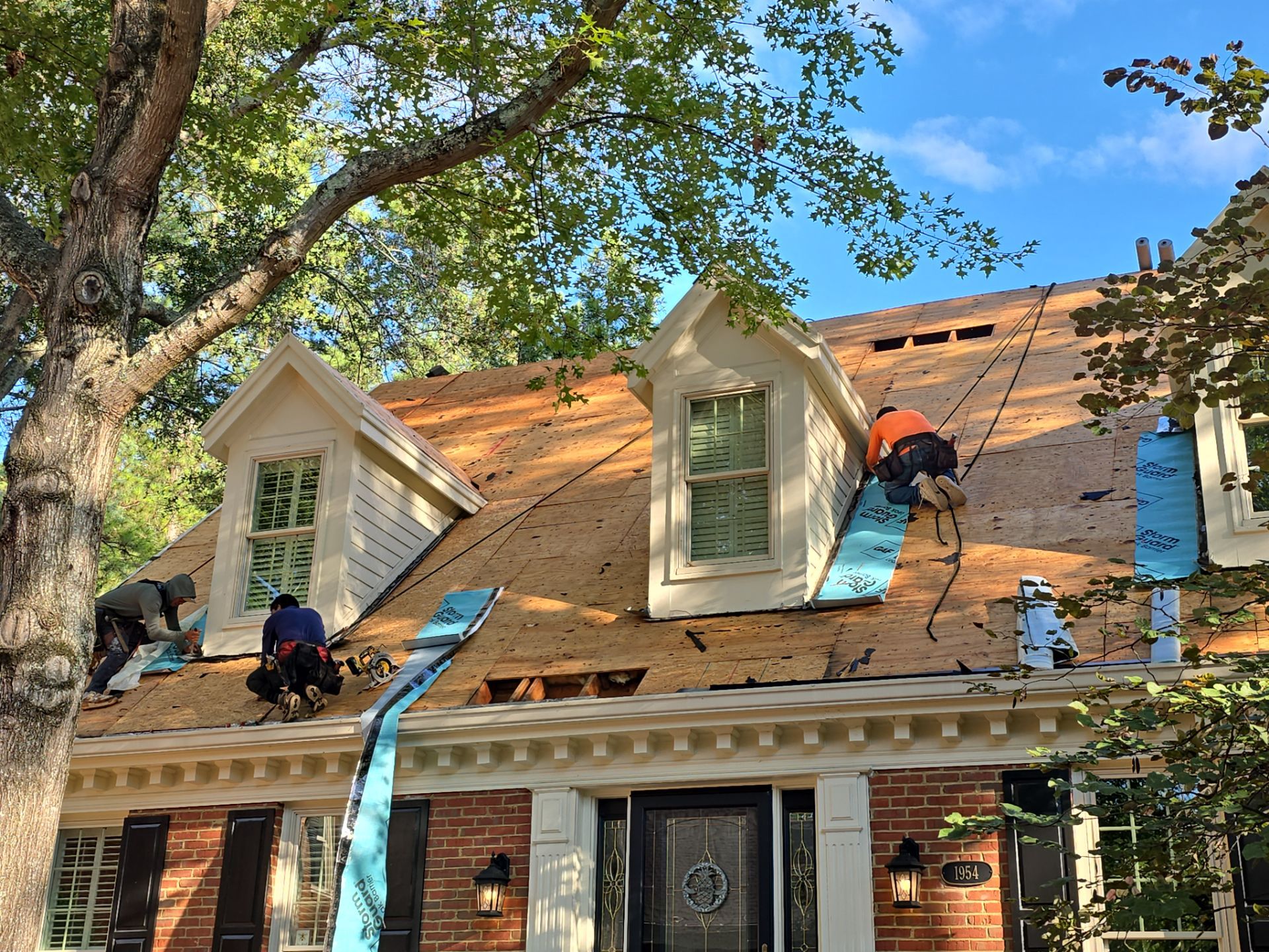 GAF Timberline HDZ Charcoal by Element Pros Roofing, LLC