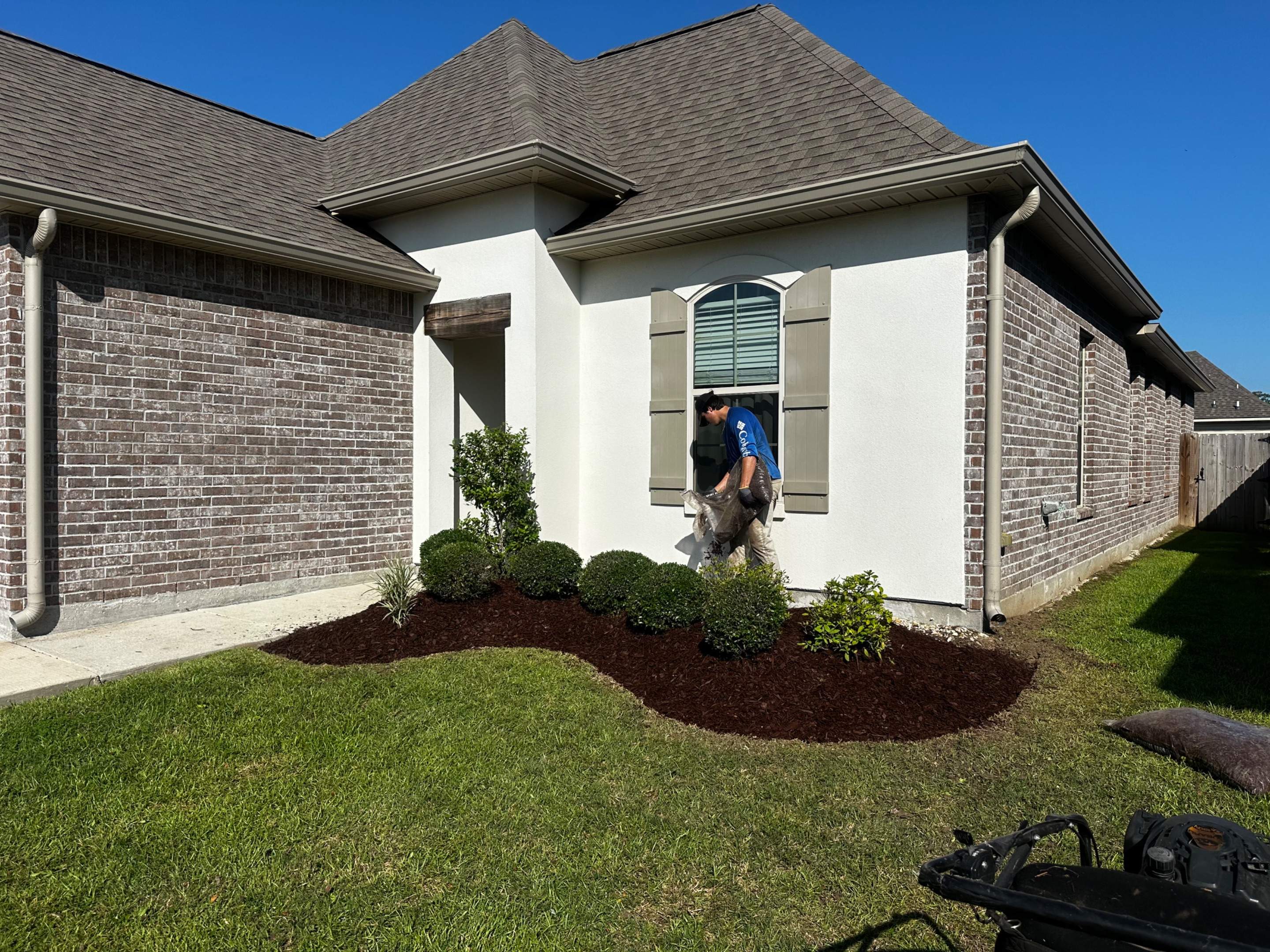 LANDSCAPE SERVICES: DEMO / BED PREP / CUT IN BED EDGES / MULCH INSTALL using BROWN MULCH "BARK BRITE" by CutScape, LLC.