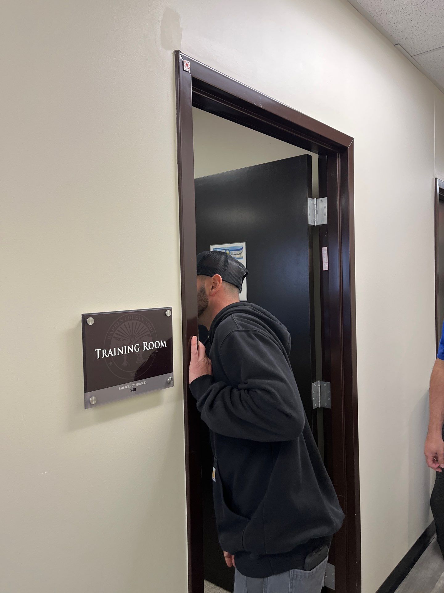 Advanced Commercial AV System Integration for Warren County EOC by Techkinect