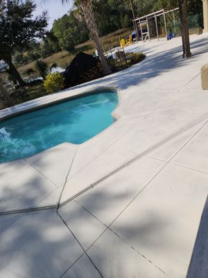 Concrete Pool deck with AcryFin
