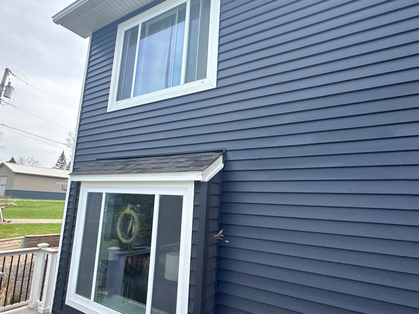Siding Replacement using Alside Charter Oak D4.5" by 180 Contractors