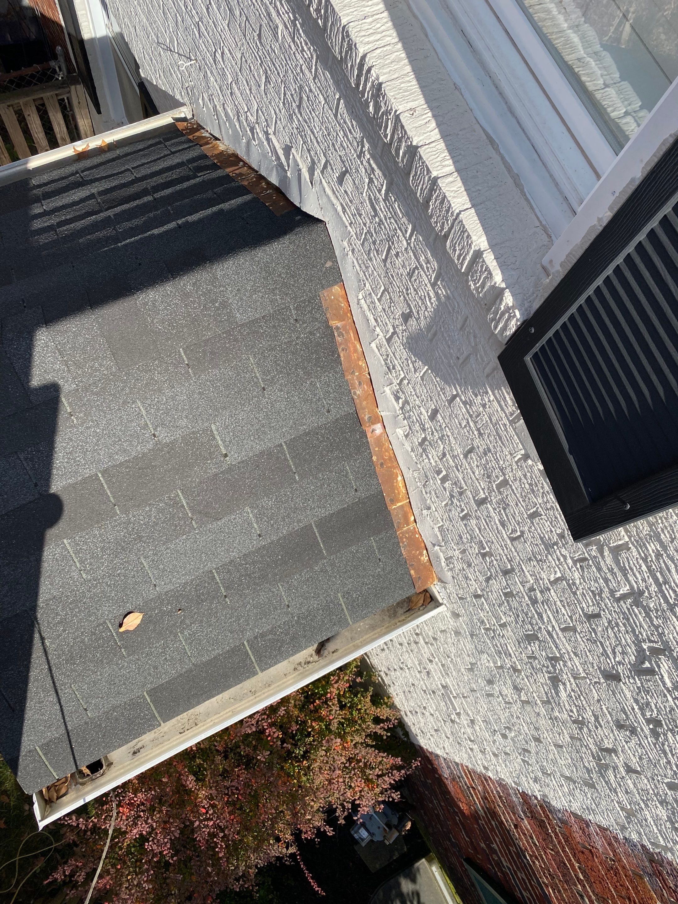 Alexandria: Residential Flat Roof Replacement with Mule Hide TPO Membrane by RM Banning, Inc.