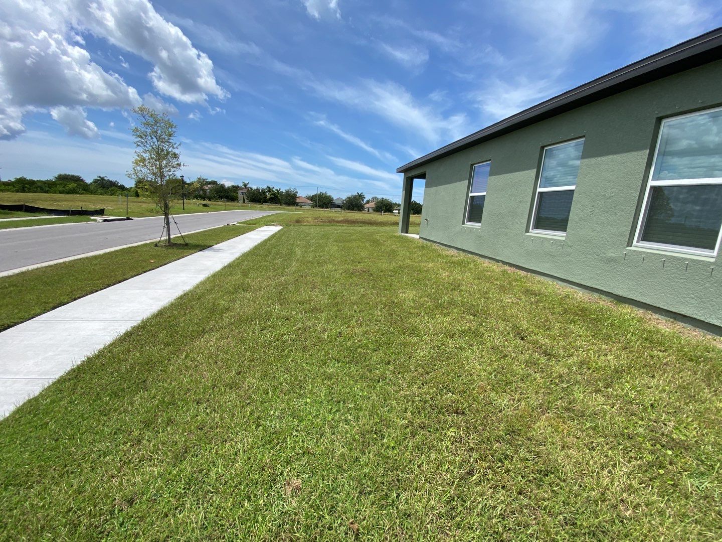 Ruskin, FL  6 ft. Tall White Vinyl Privacy Fence  by Asap fence and gates, LLC