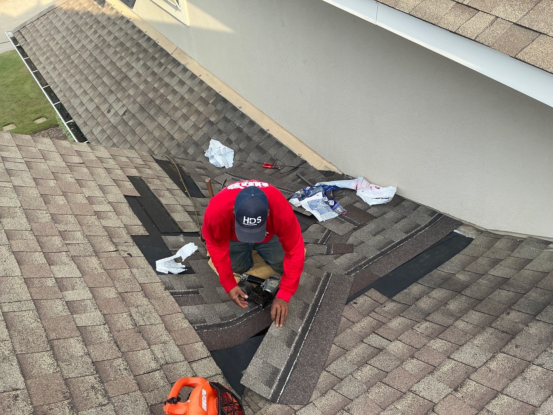 Roof Repairs in Slidell by HDS Contractors