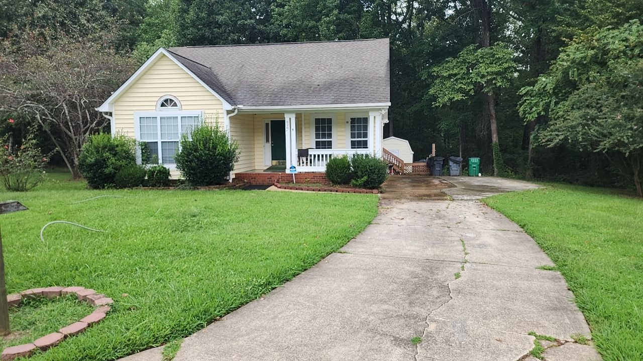 House Wash using cleaner by Power Wash Masters LLC