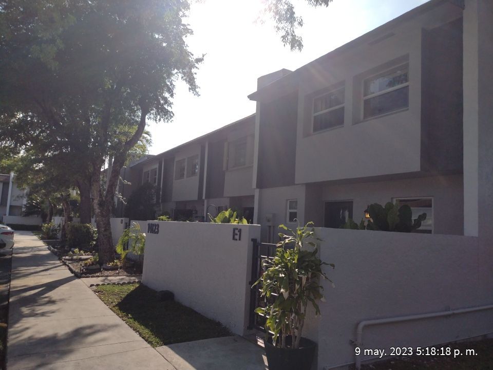 LAKE VILLAGE CONDO - BLDG E by Souffront Construction & Engineering