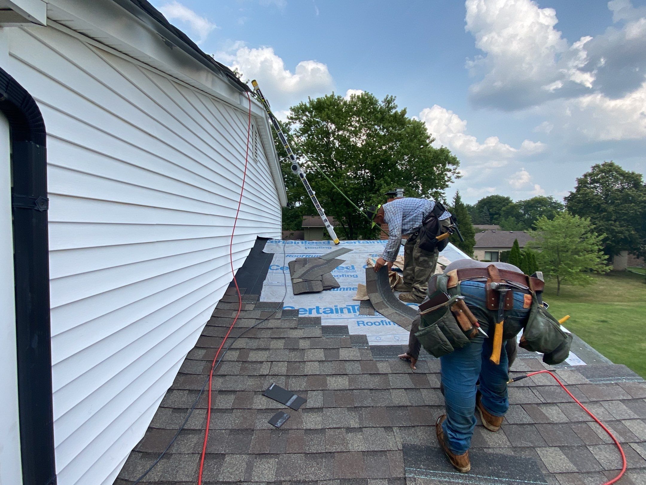 Roof Replacement using CertainTeed Landmark by 180 Contractors