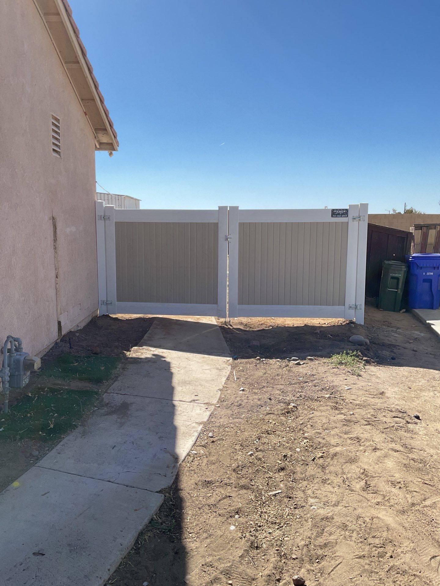 Fence Installation using Vinyl by Fence Guys Inc.