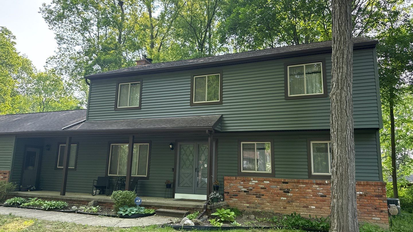 Siding Replacement using Alside Charter Oak D4.5" Deep Moss by 180 Contractors